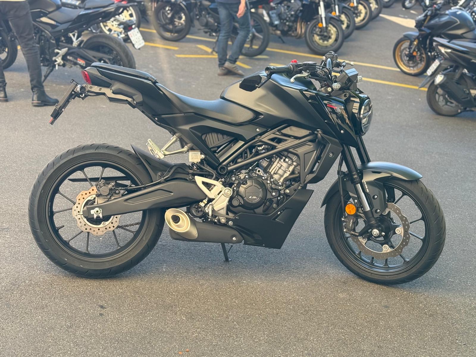 HONDA CB 125 R-image-3