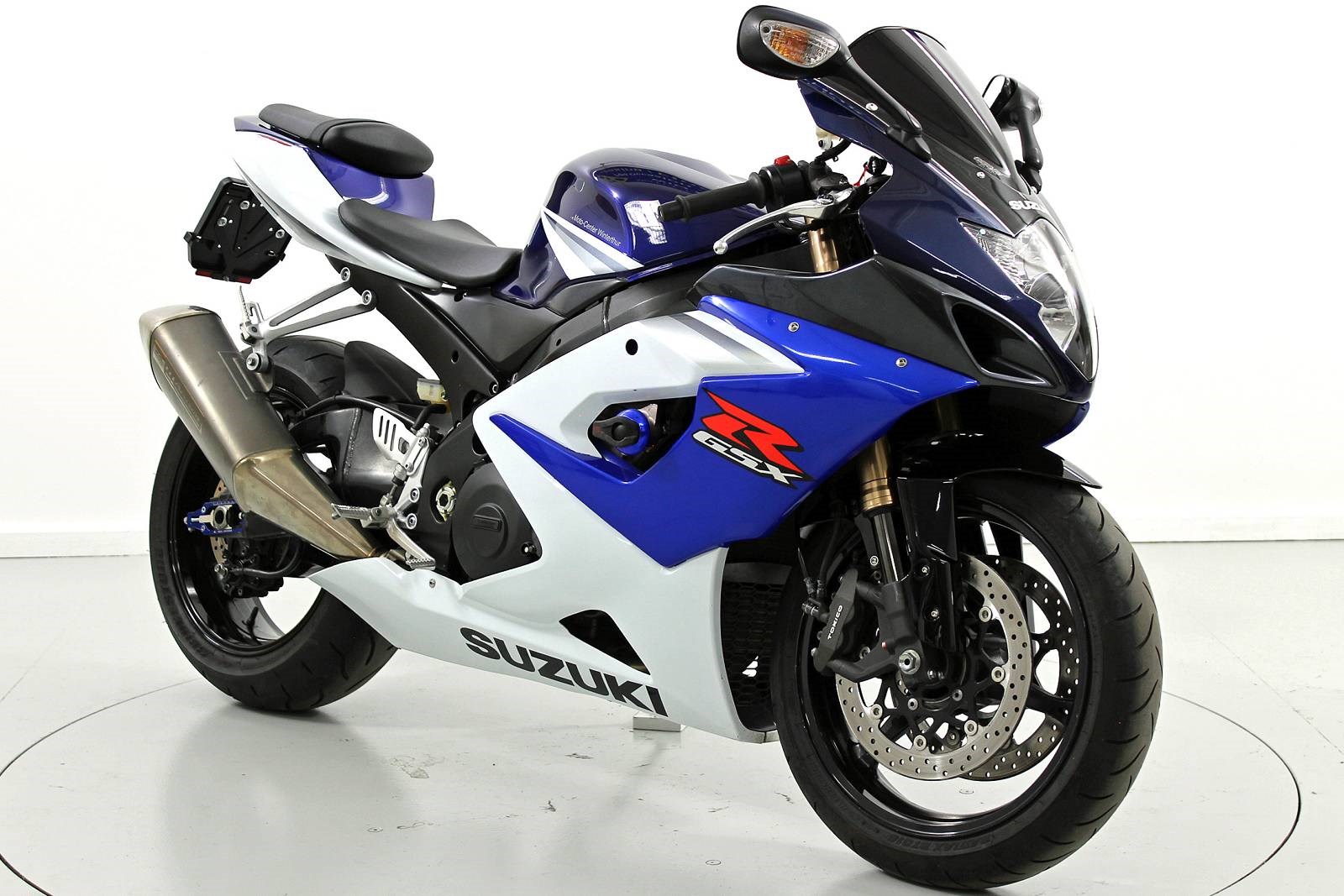 SUZUKI GSX-R 1000-showroom-element-1