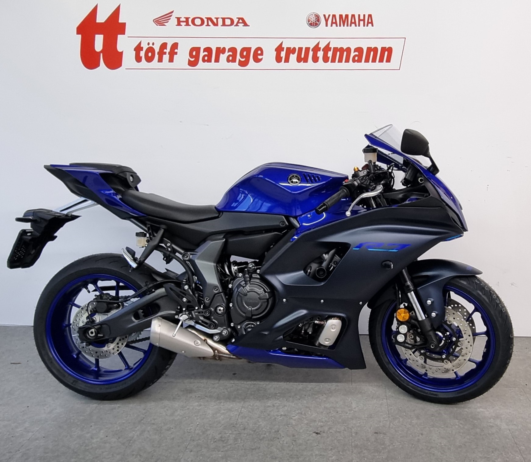 YAMAHA YZF-R7 (35kW)