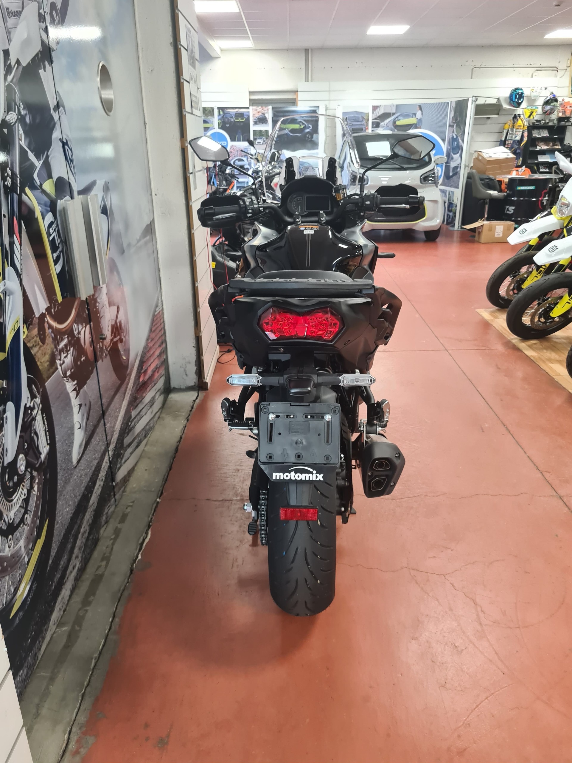 KAWASAKI Versys 1000 SE-showroom-element-3