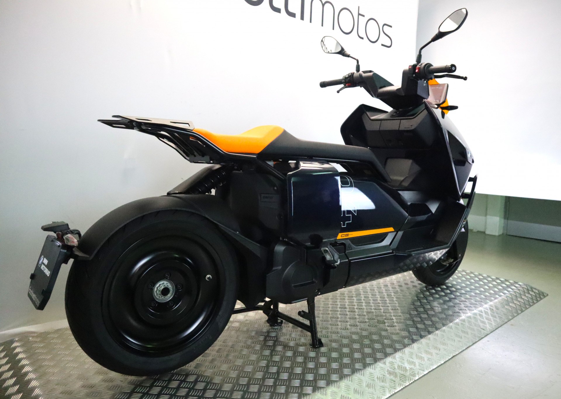 BMW CE 04 Avantgarde-image-3