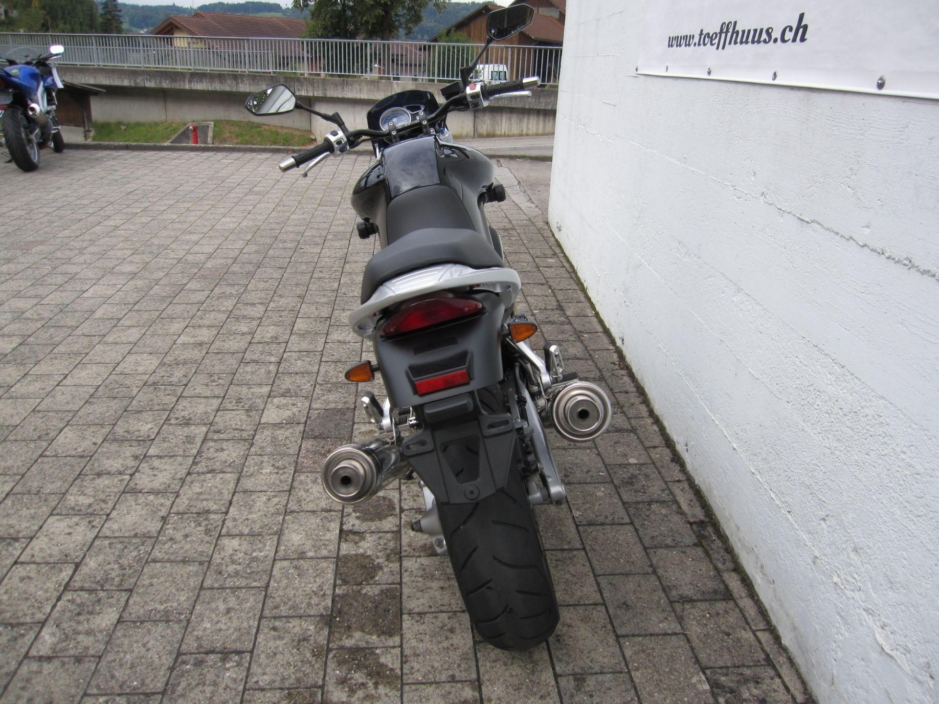 YAMAHA BT 1100 Bulldog-showroom-element-3