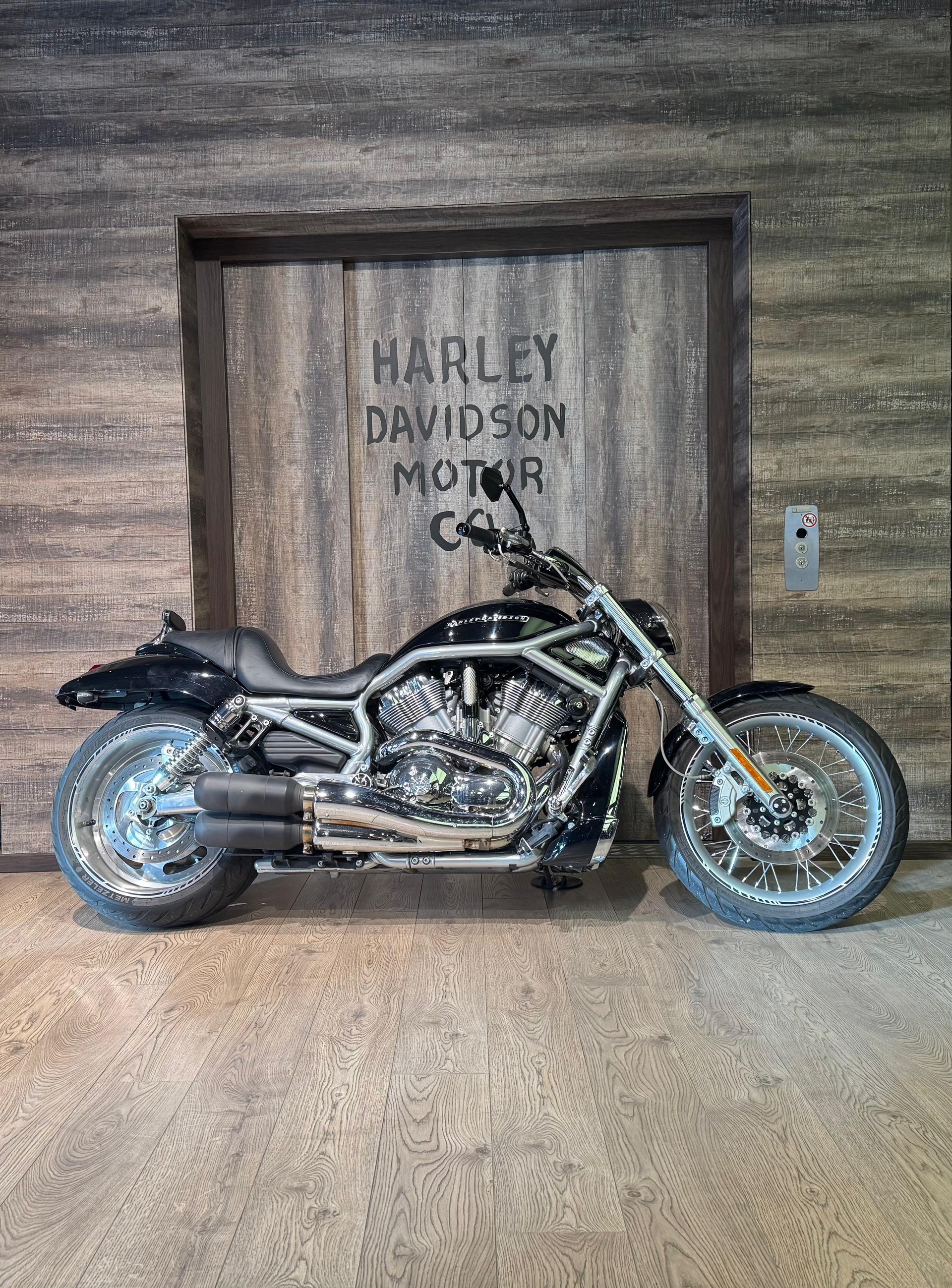 HARLEY-DAVIDSON VRSCAW V-Rod ABS