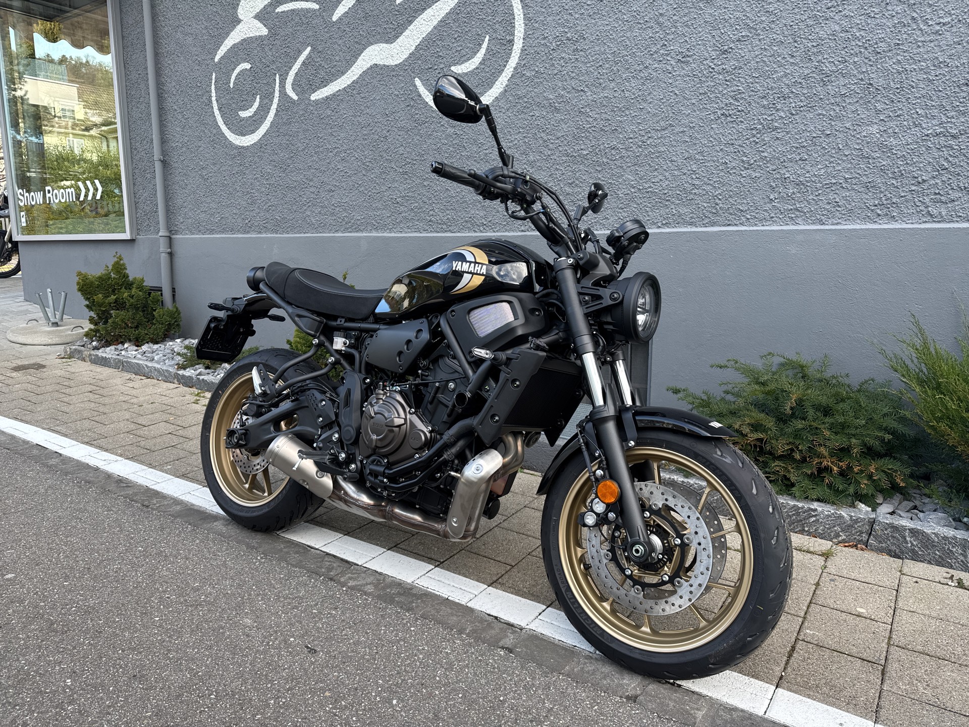 YAMAHA XSR 700 (35kW)-showroom-element-3