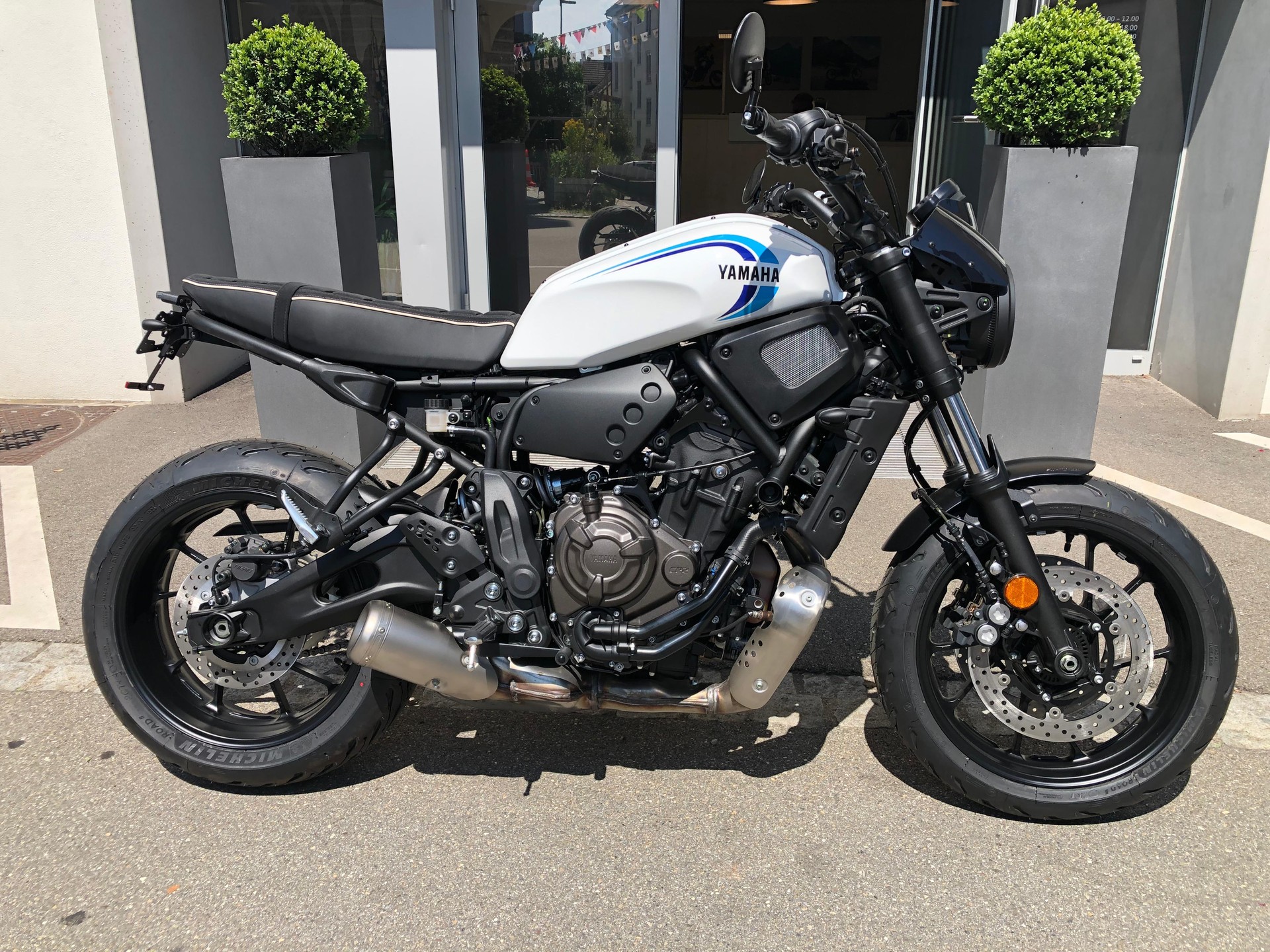 YAMAHA XSR 700 - Prime Edition-showroom-element-1