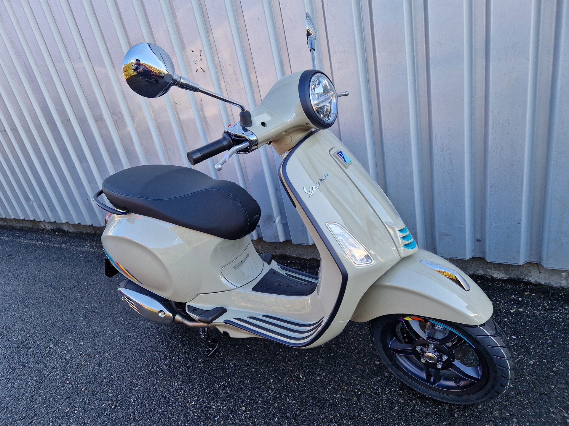 PIAGGIO Vespa 125 Primavera Sport ABS-showroom-element-1