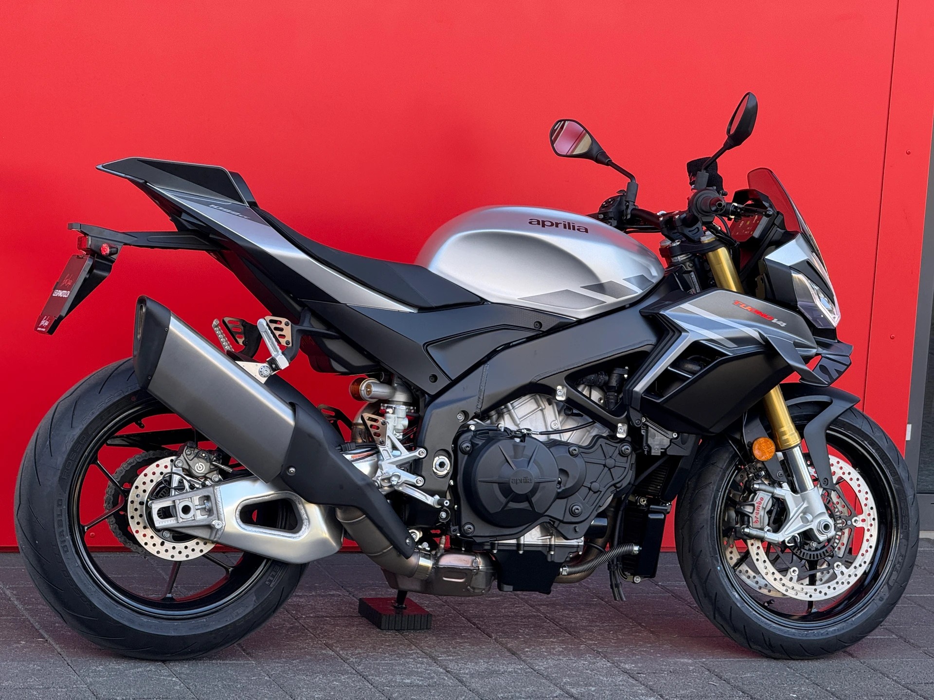 APRILIA Tuono V4 1100-image-11