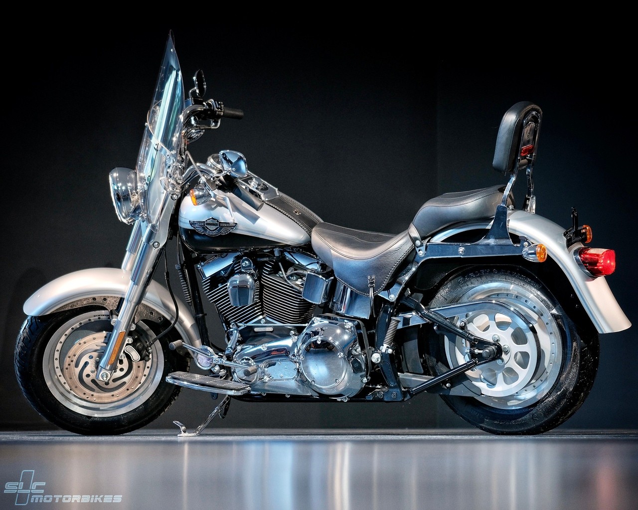 HARLEY-DAVIDSON FLSTFI-showroom-element-3
