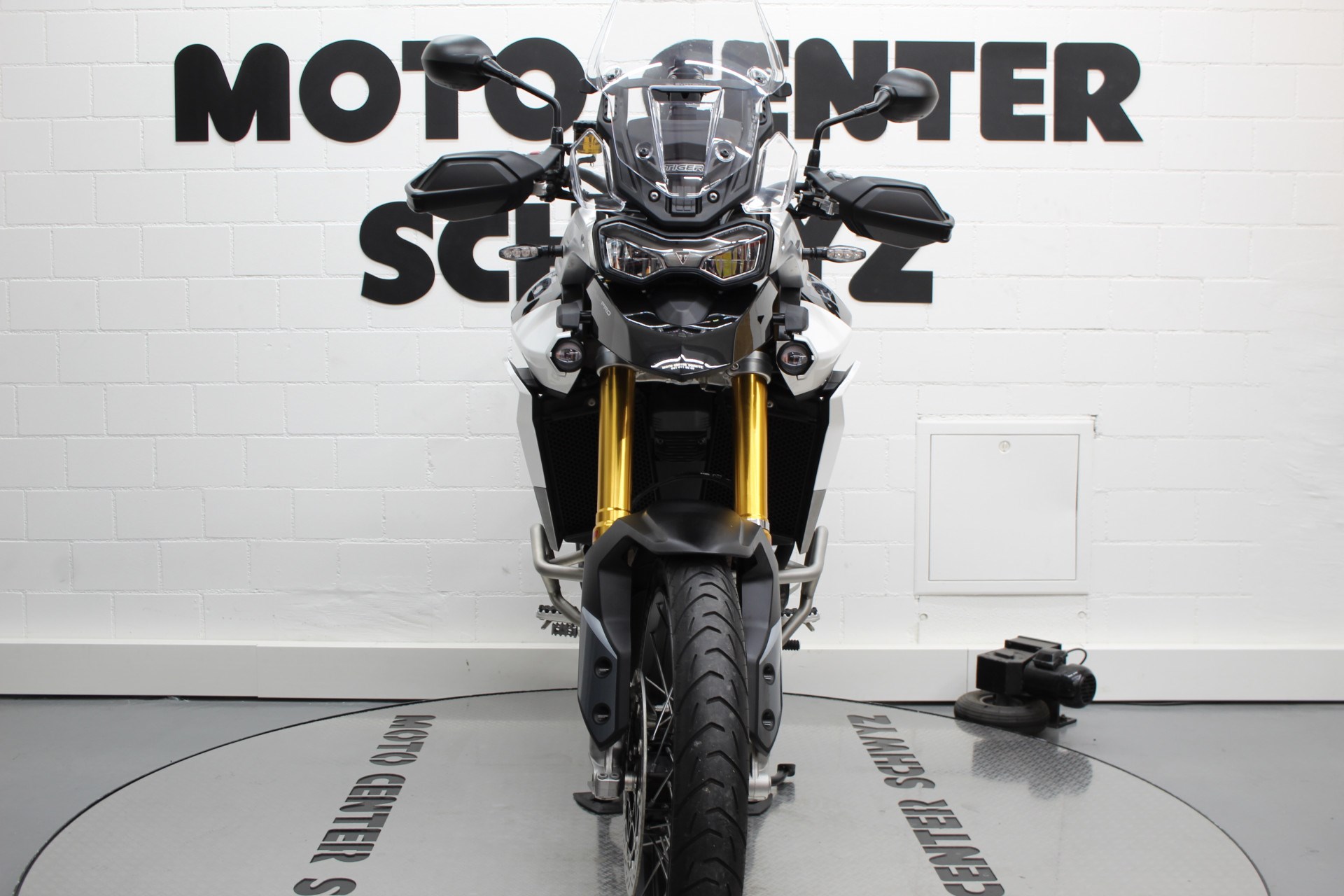 TRIUMPH Tiger 900 Rally Pro-showroom-element-3