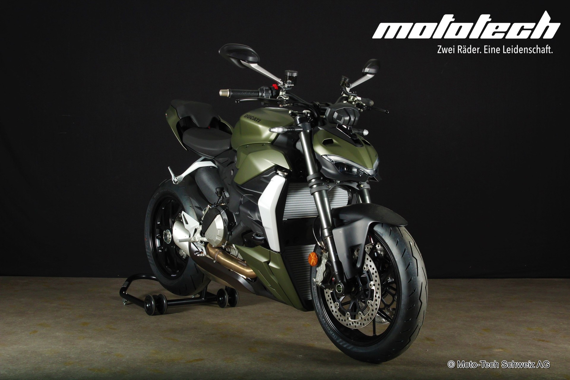 DUCATI Streetfighter V2-image-0
