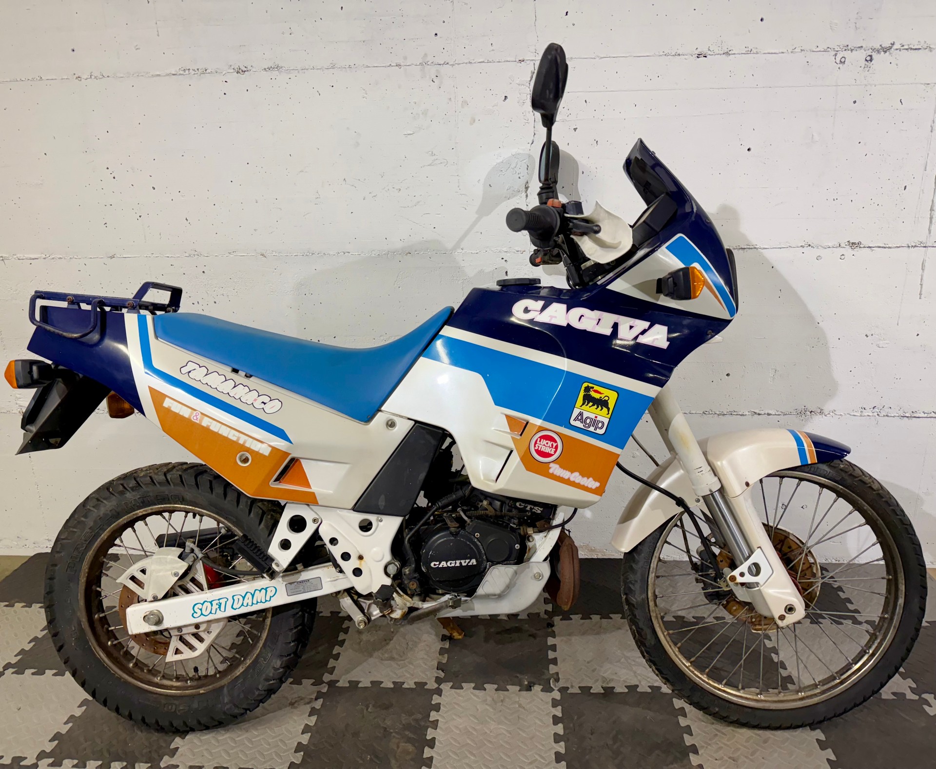 CAGIVA 125 Tamanaco-showroom-element-3
