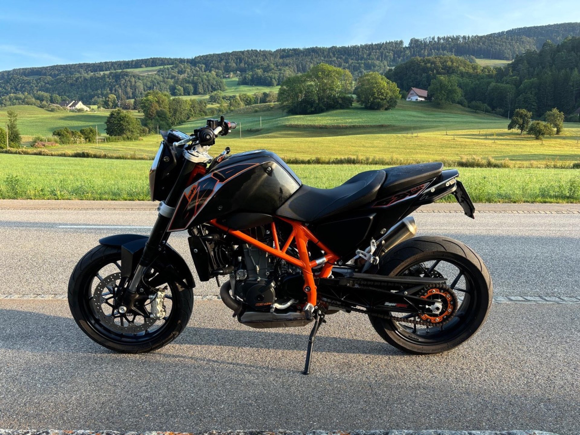 KTM 690 Duke