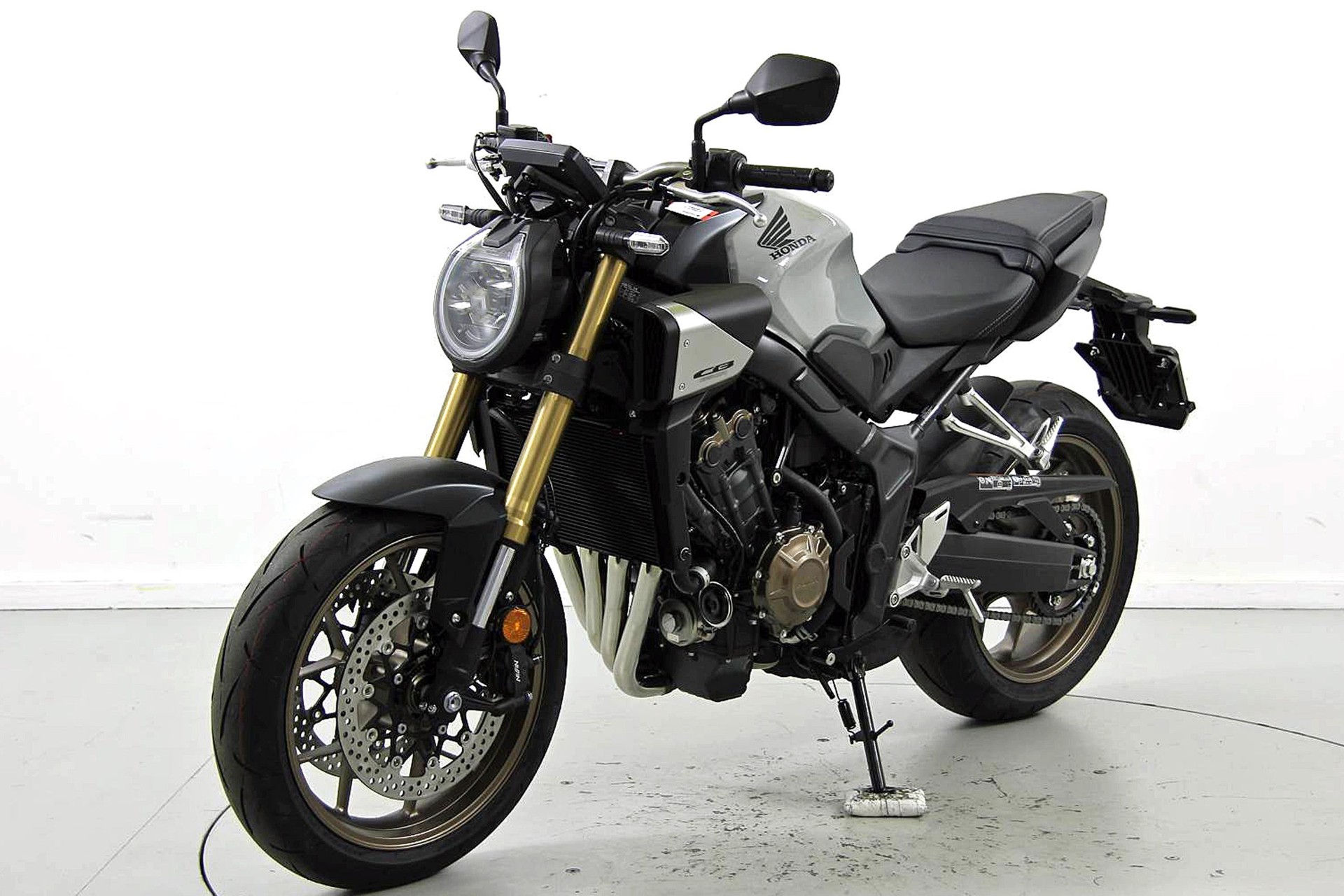 HONDA CB 650 R ABS-showroom-element-2