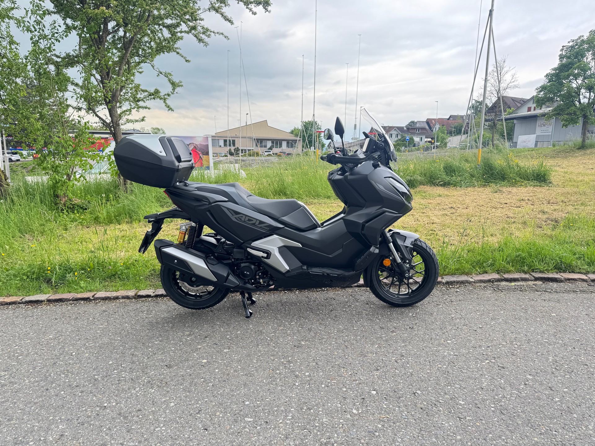 HONDA ADV 350-image-5