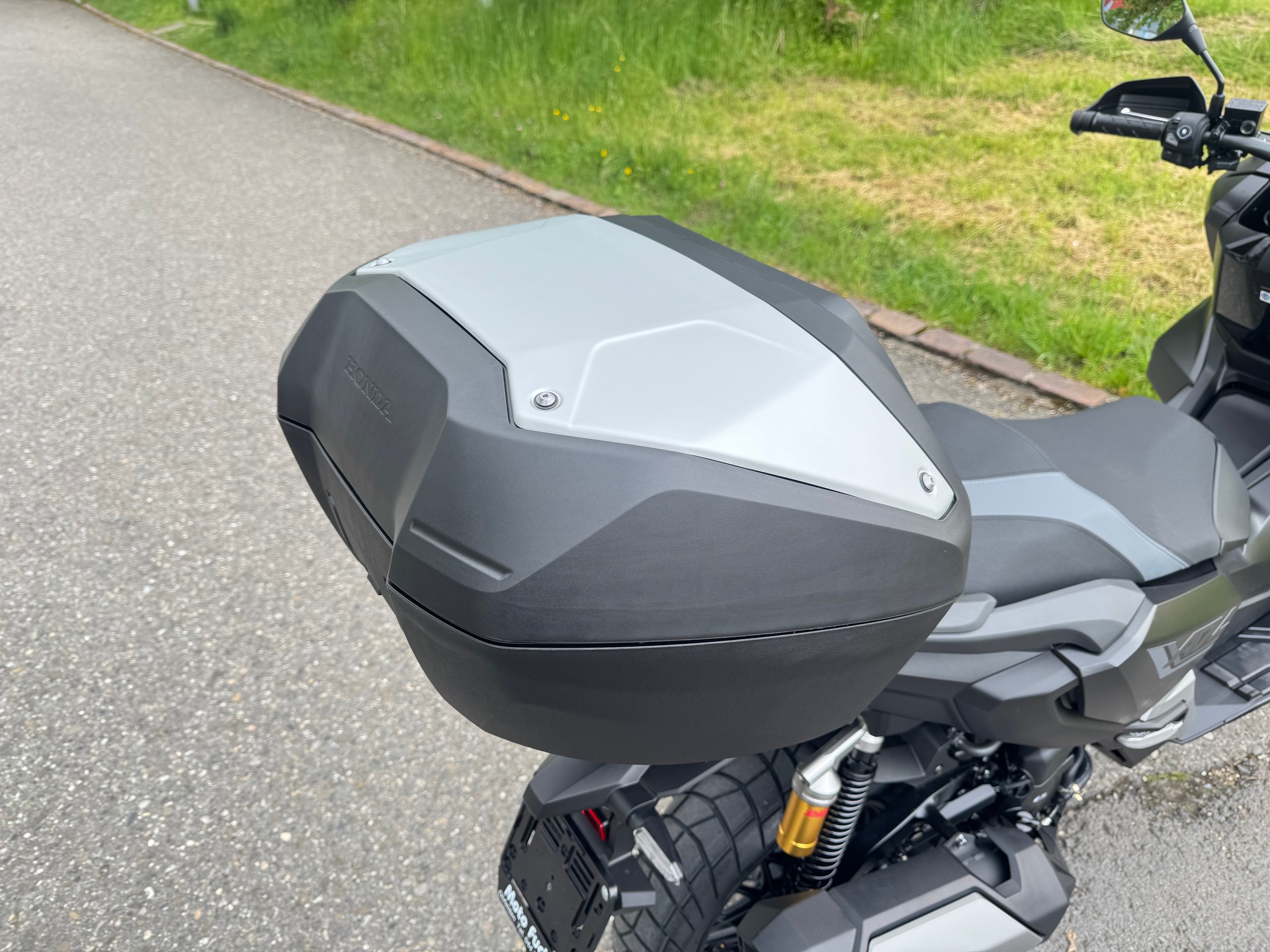 HONDA ADV 350-image-9