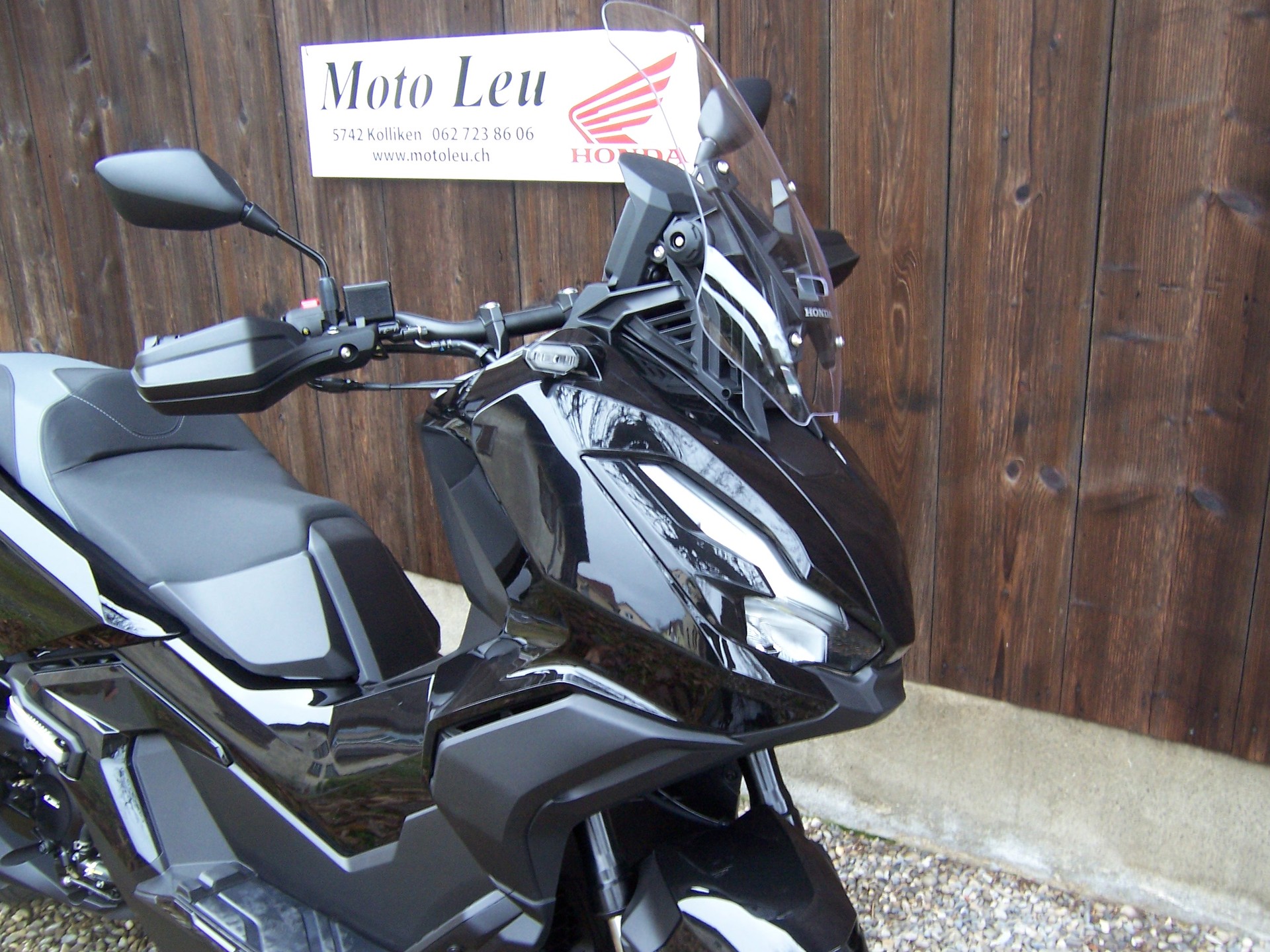 HONDA ADV 350-image-1