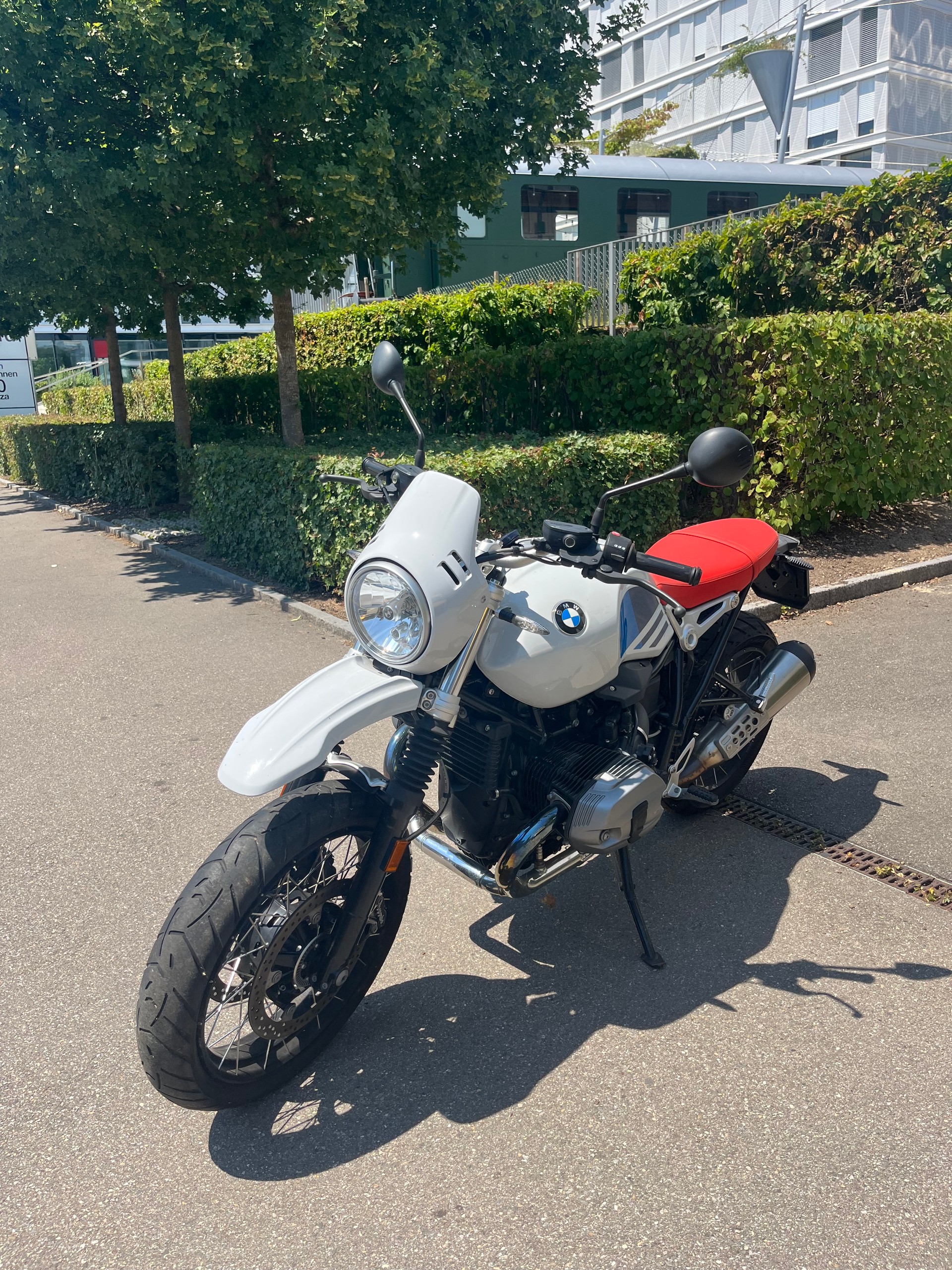 BMW Urban G/S-image-2