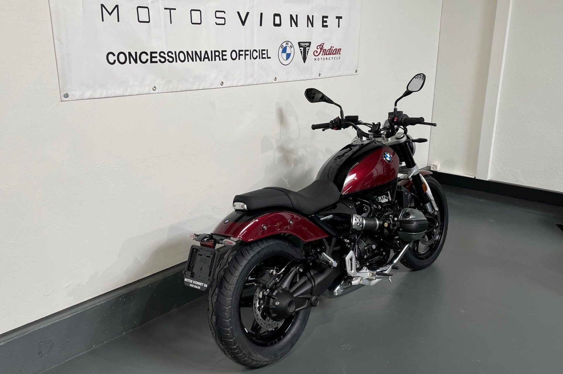 BMW R 12-showroom-element-2