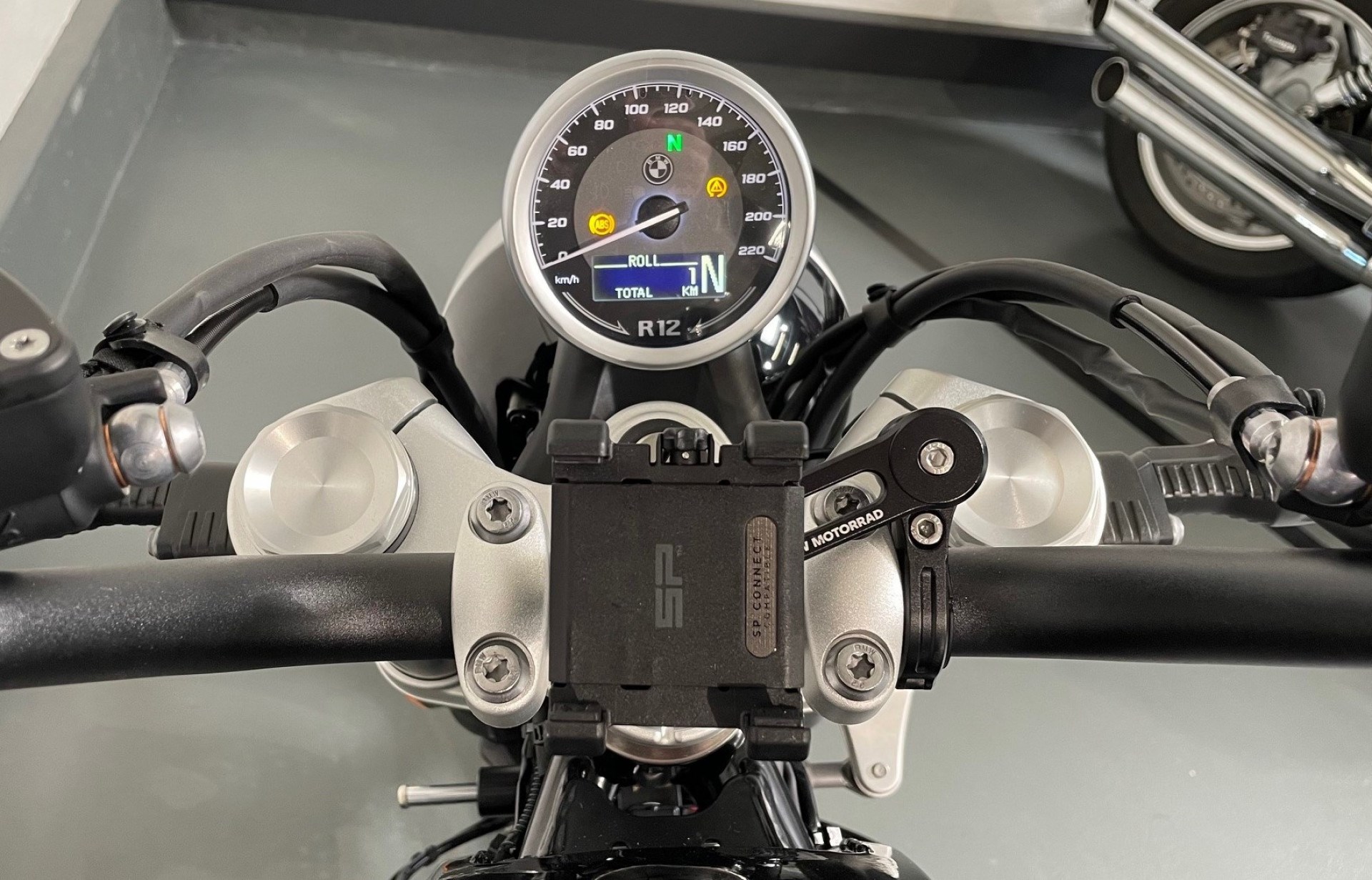 BMW R 12-showroom-element-3