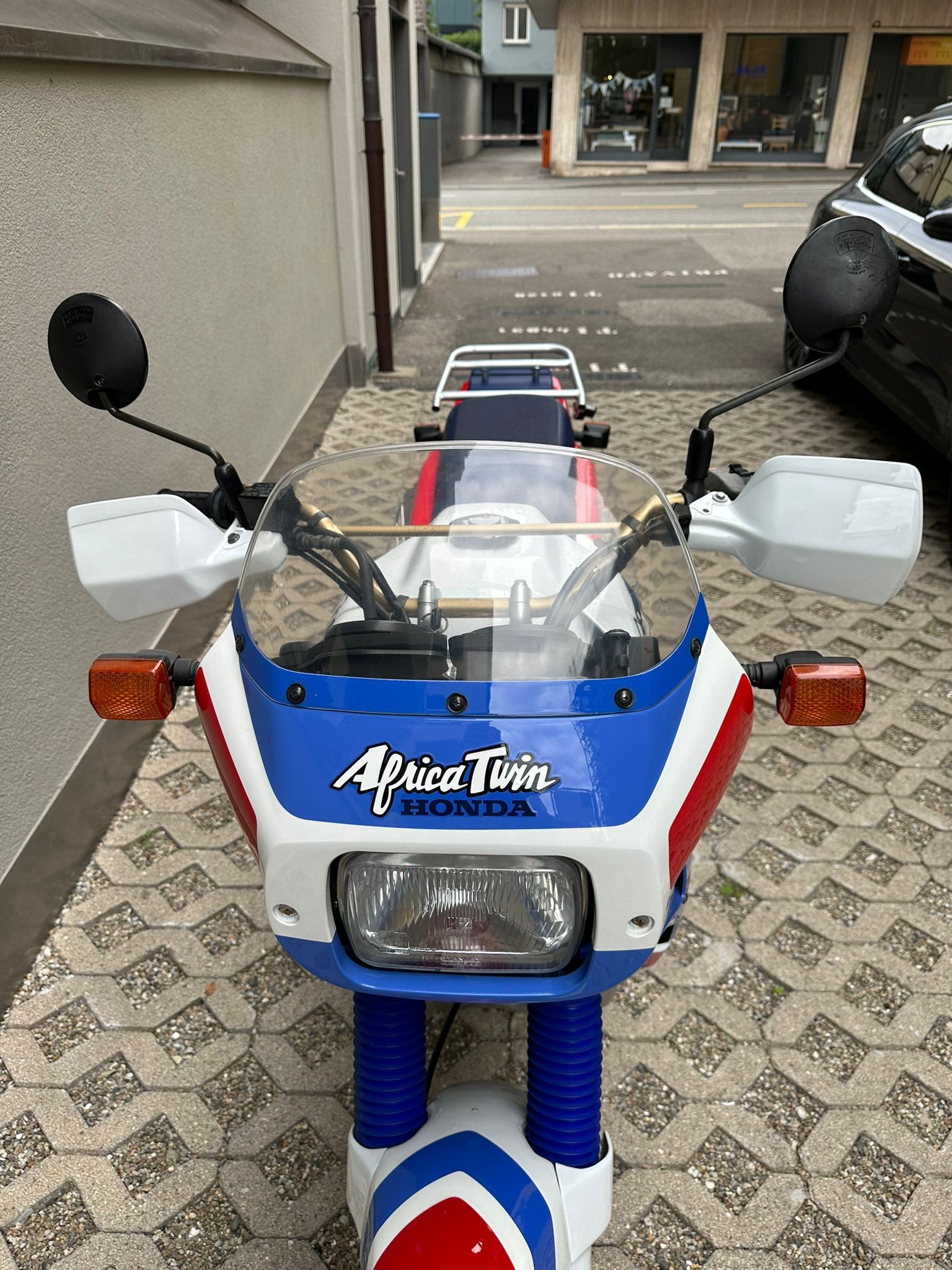 HONDA XRV 650 Africa Twin-image-3