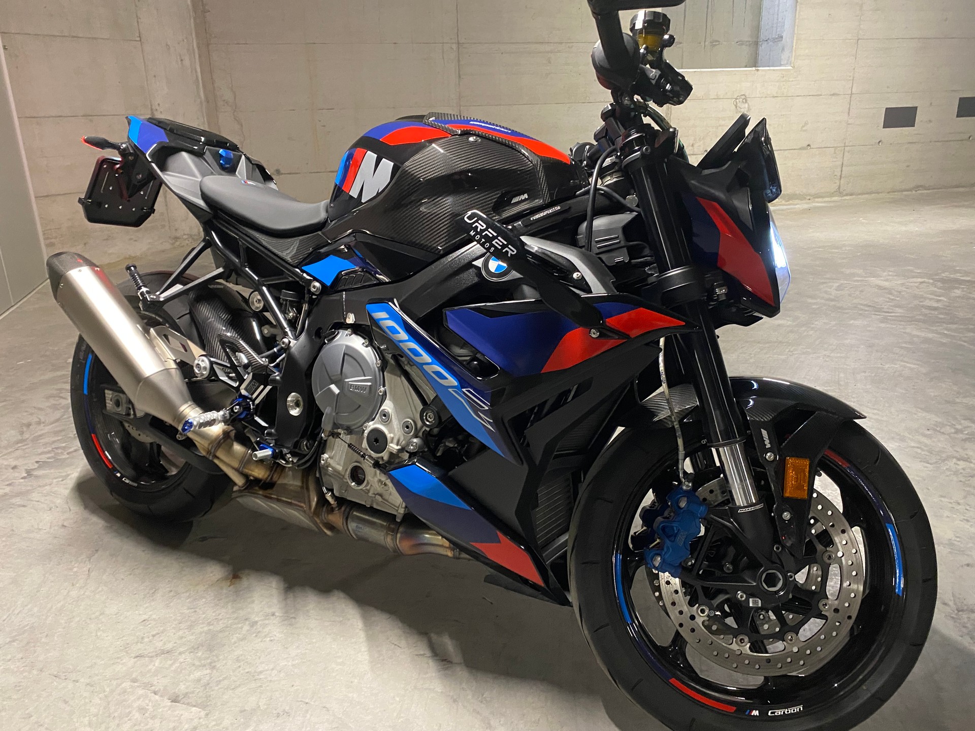 BMW M 1000 R - Compétition-image-0