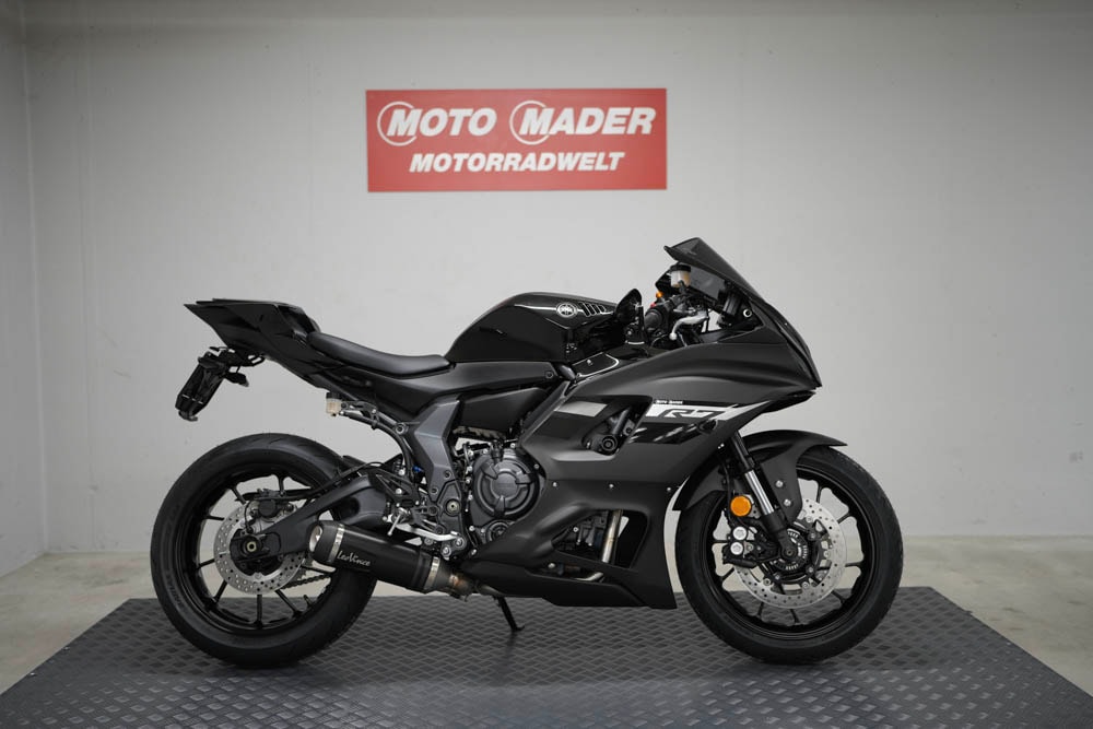 YAMAHA YZF-R7-image-1