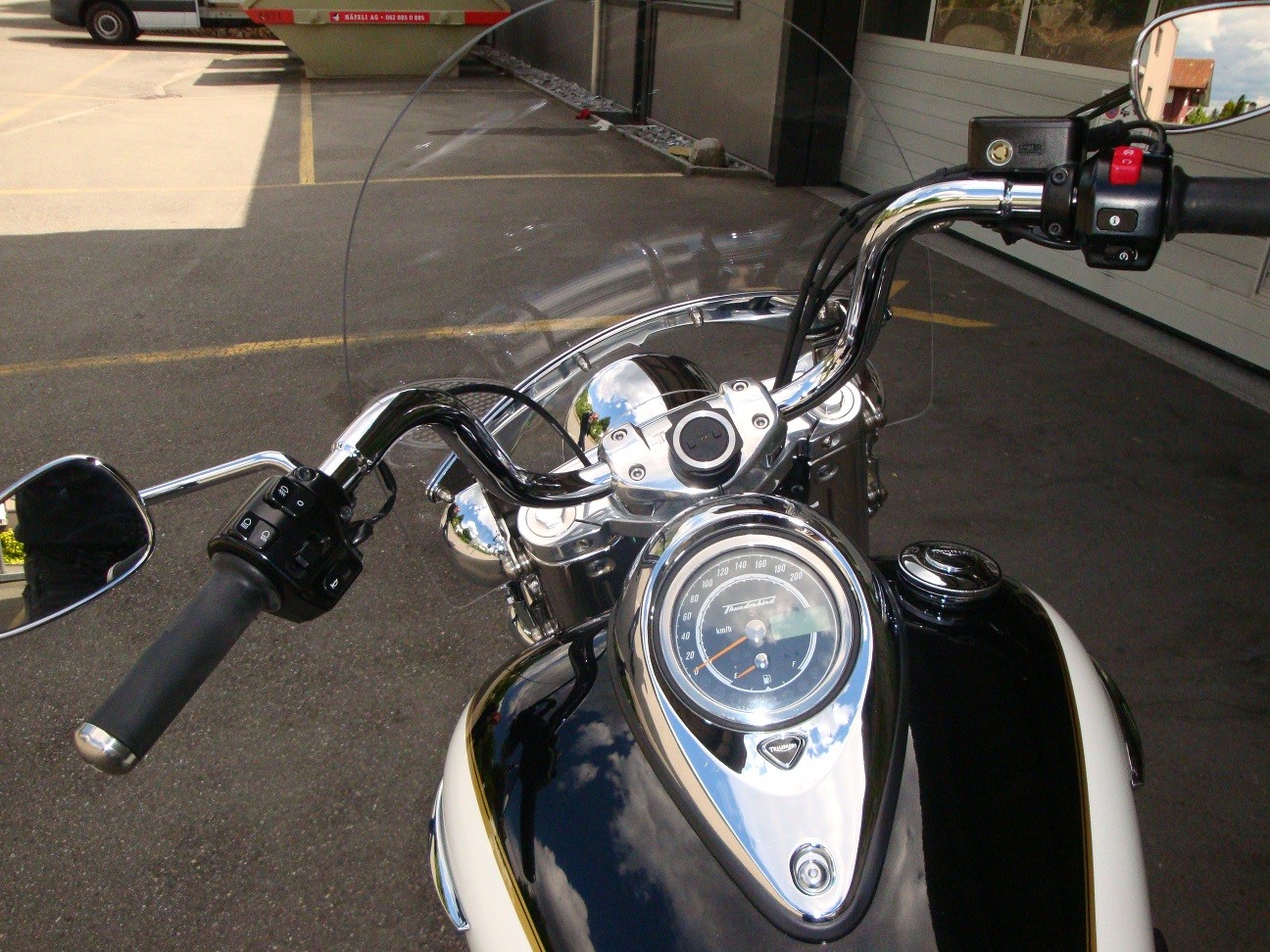 TRIUMPH Thunderbird LT ABS-image-9