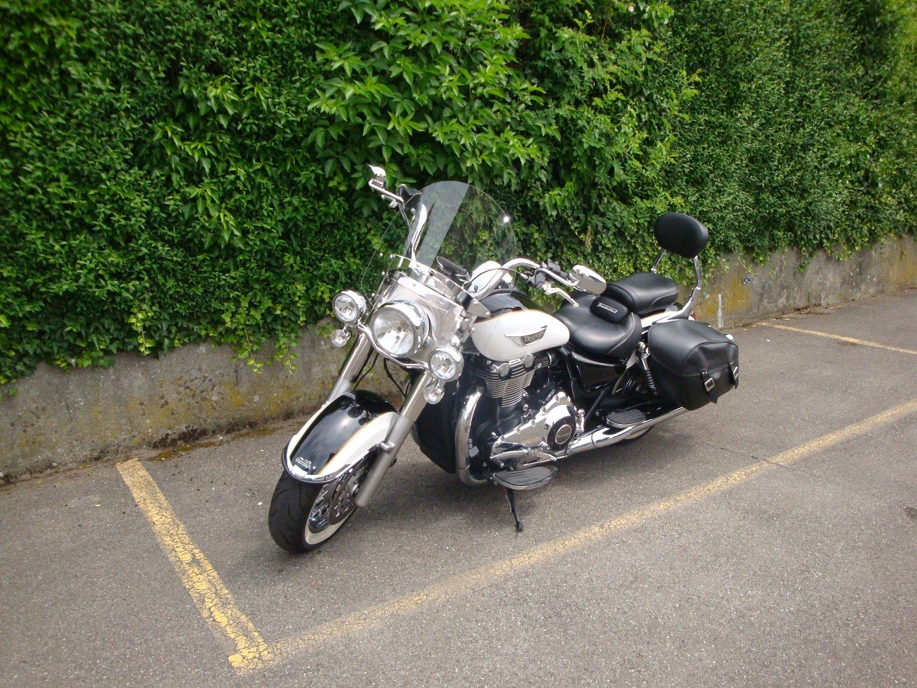 TRIUMPH Thunderbird LT ABS-image-2