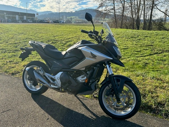 HONDA NC 750 X DTC ABS-image-2