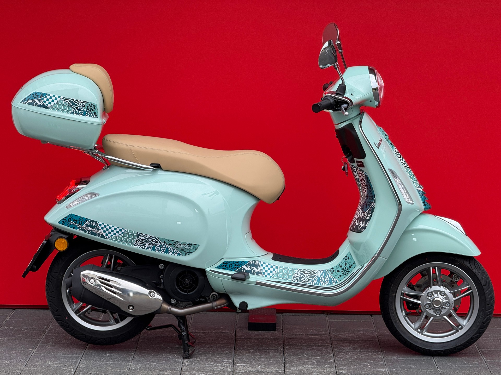 PIAGGIO Vespa 125 Primavera Batik
