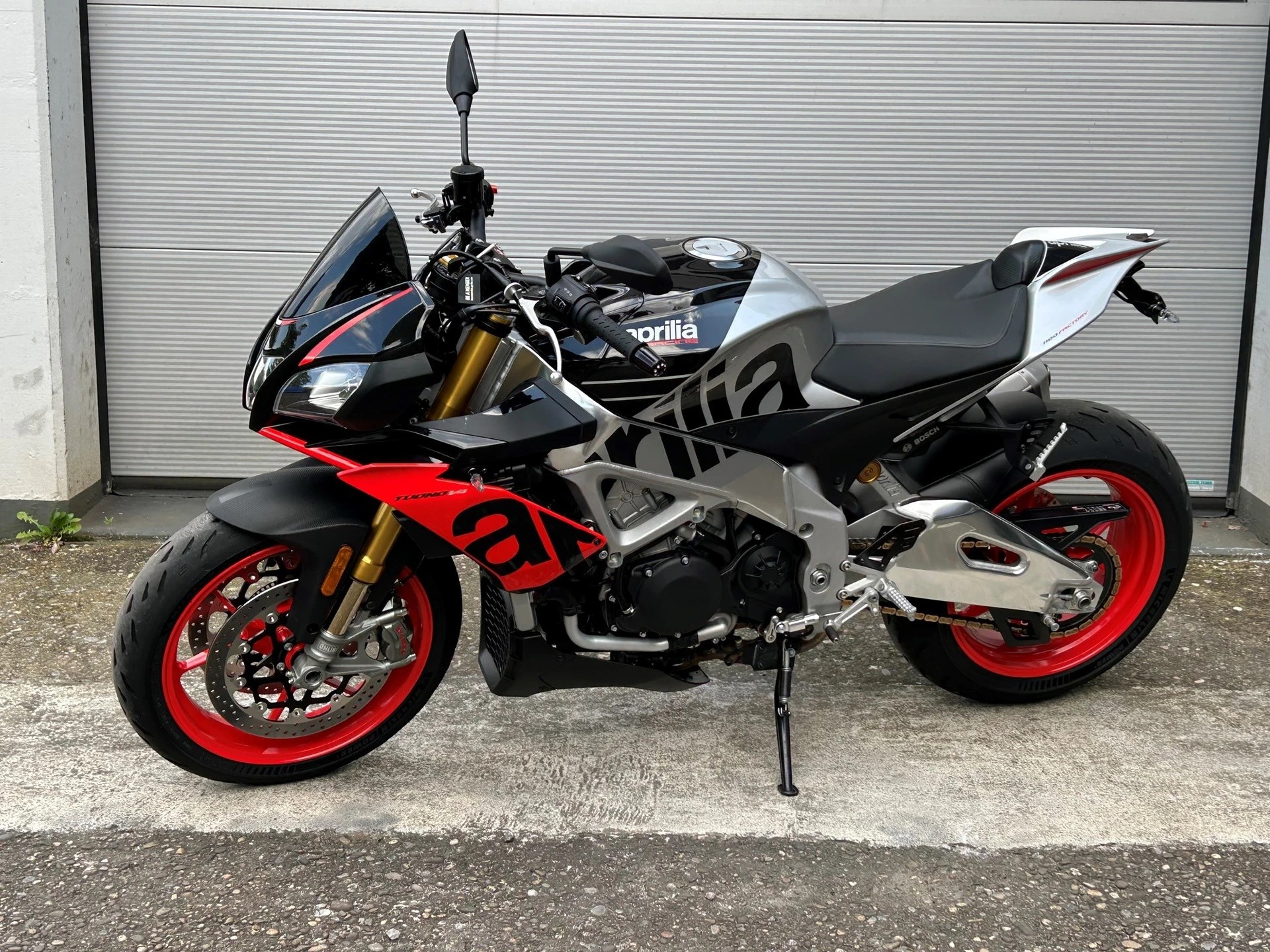 APRILIA Tuono V4 1100 Factory Semi Active Suspension-image-2
