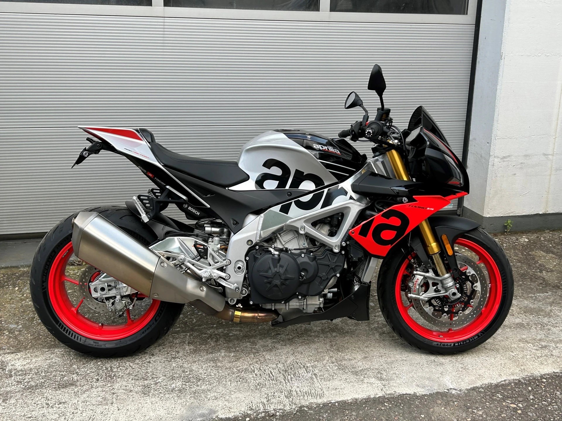 APRILIA Tuono V4 1100 Factory Semi Active Suspension-image-1
