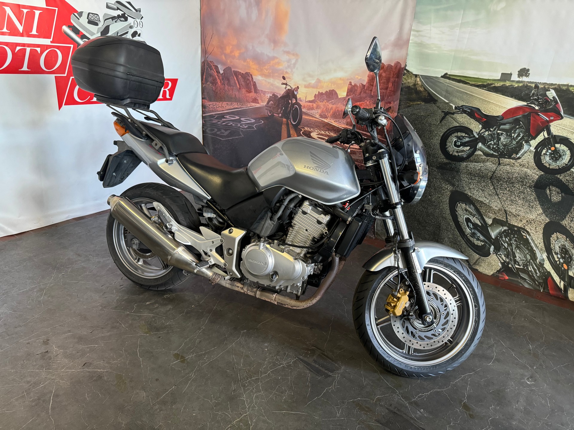 HONDA CBF 500 ABS-showroom-element-1