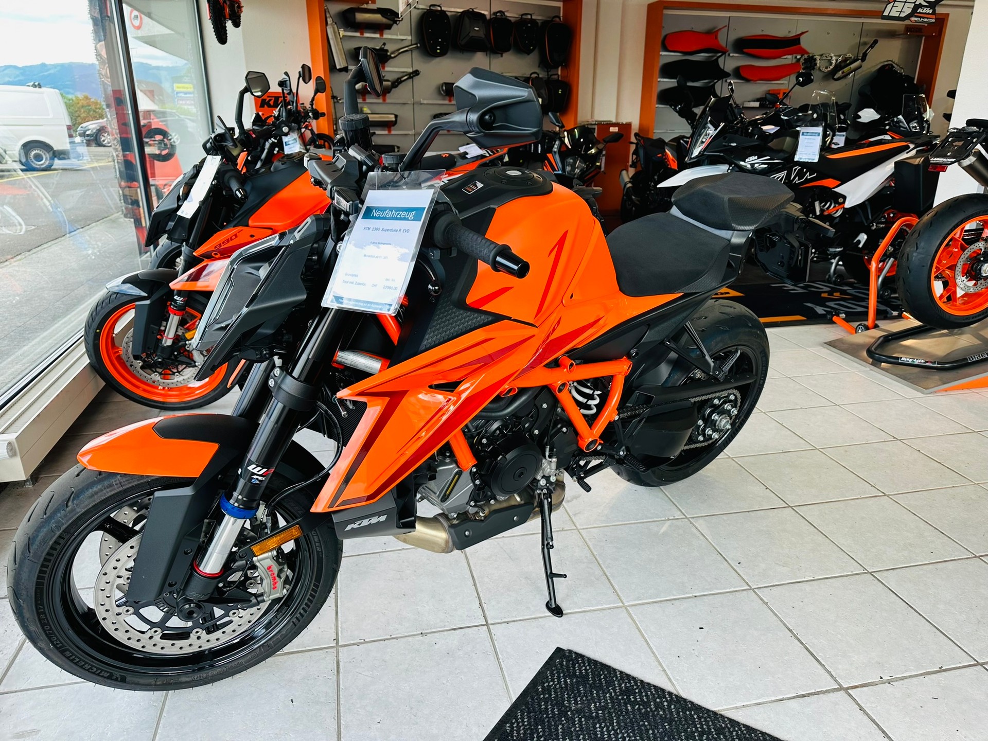KTM 1390 Super Duke R EVO