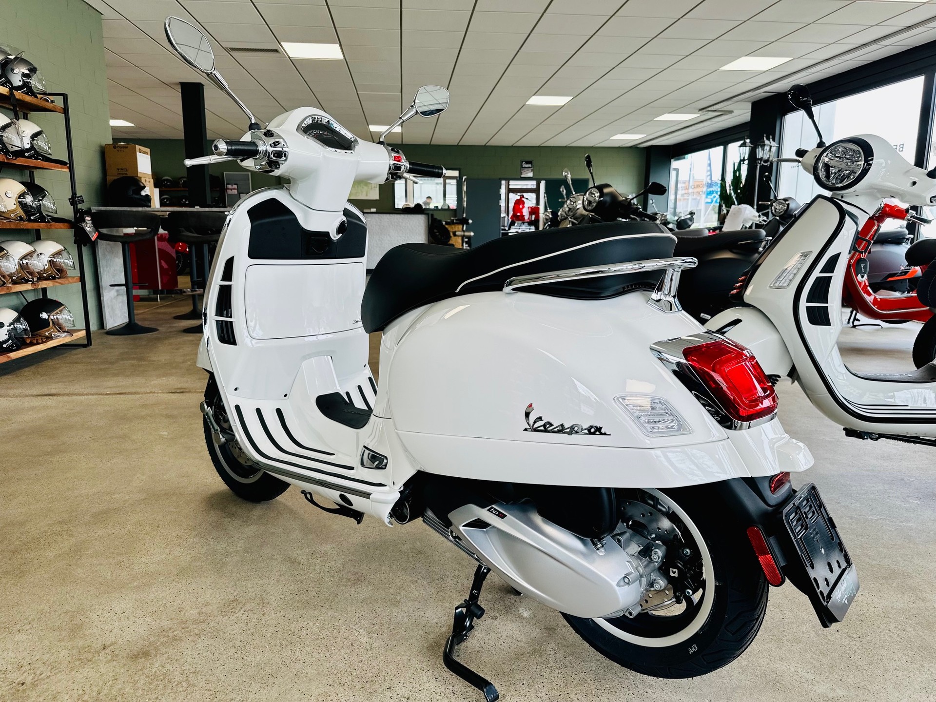 PIAGGIO Vespa GTS 310 Super RST Euro 5+-image-3