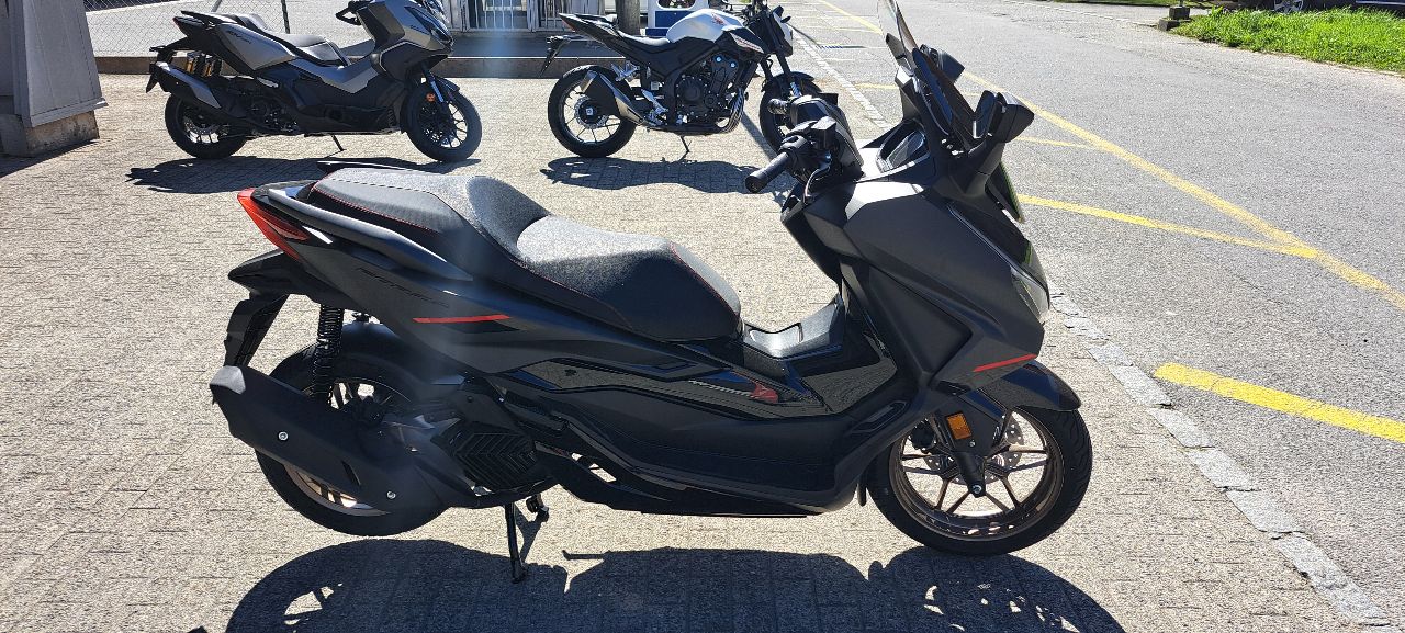 HONDA FORZA 125