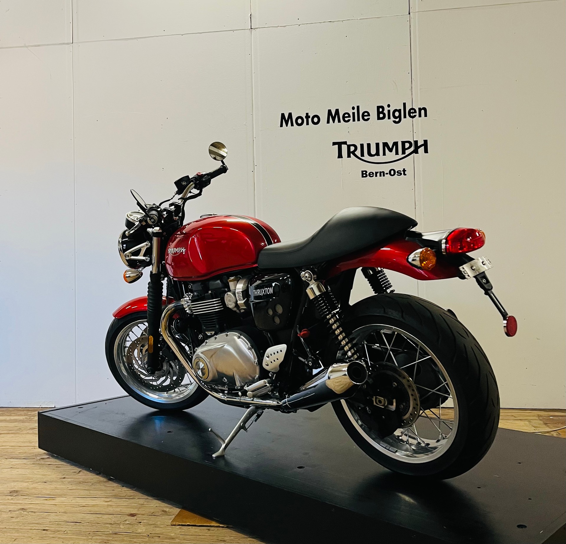 TRIUMPH Thruxton R 1200 i ABS-showroom-element-1