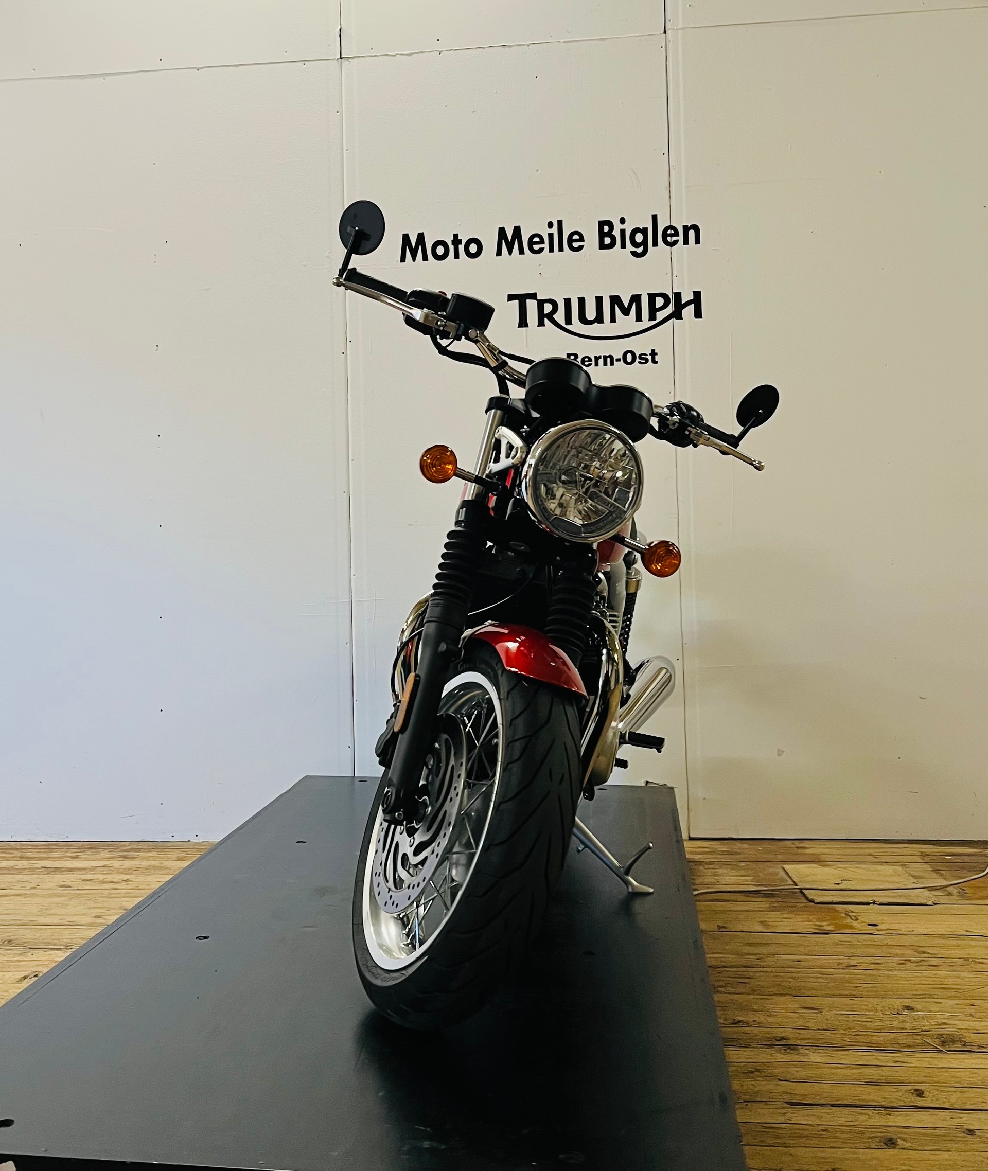 TRIUMPH Thruxton R 1200 i ABS-showroom-element-3