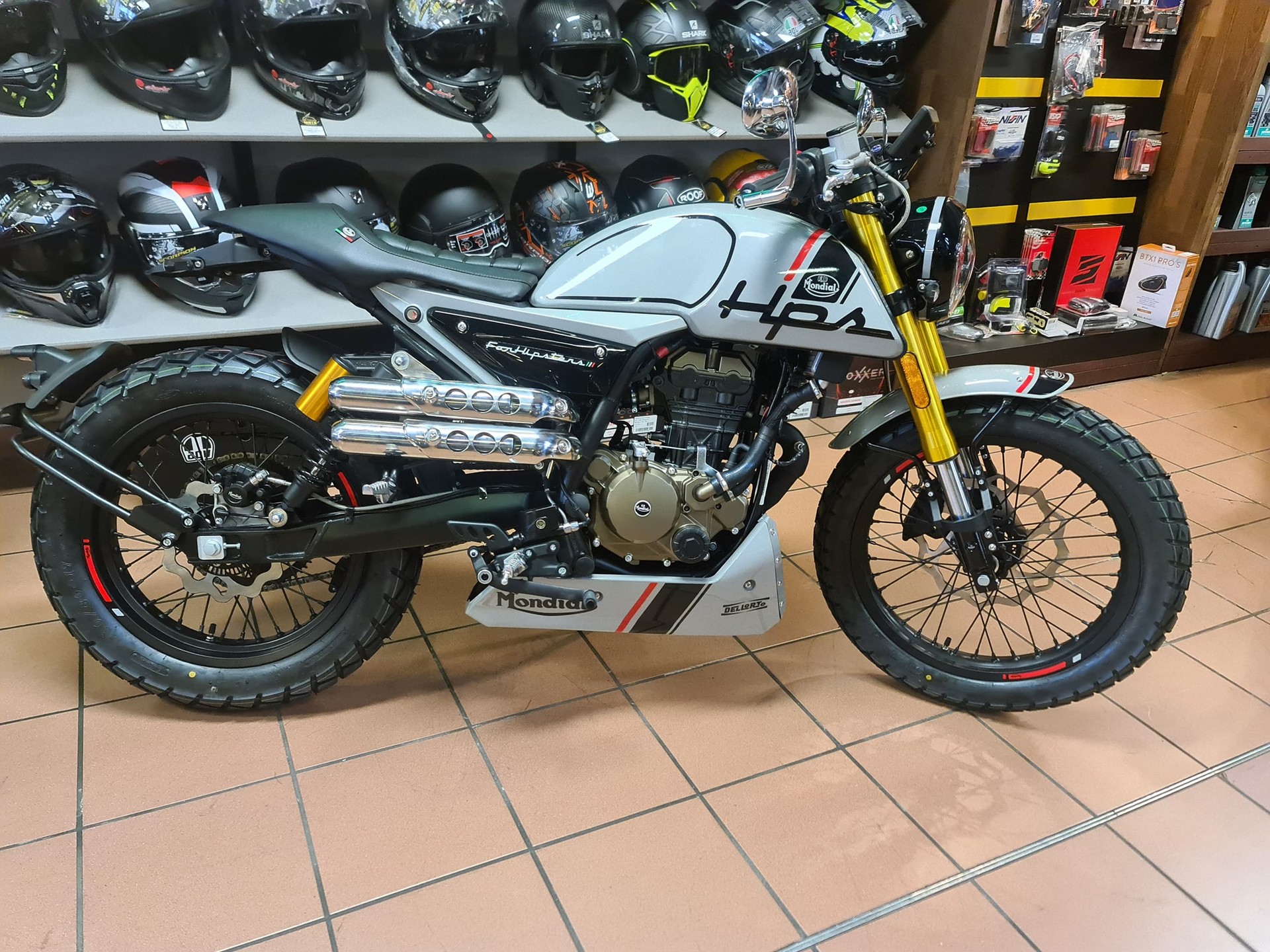 MONDIAL HPS 125-showroom-element-1