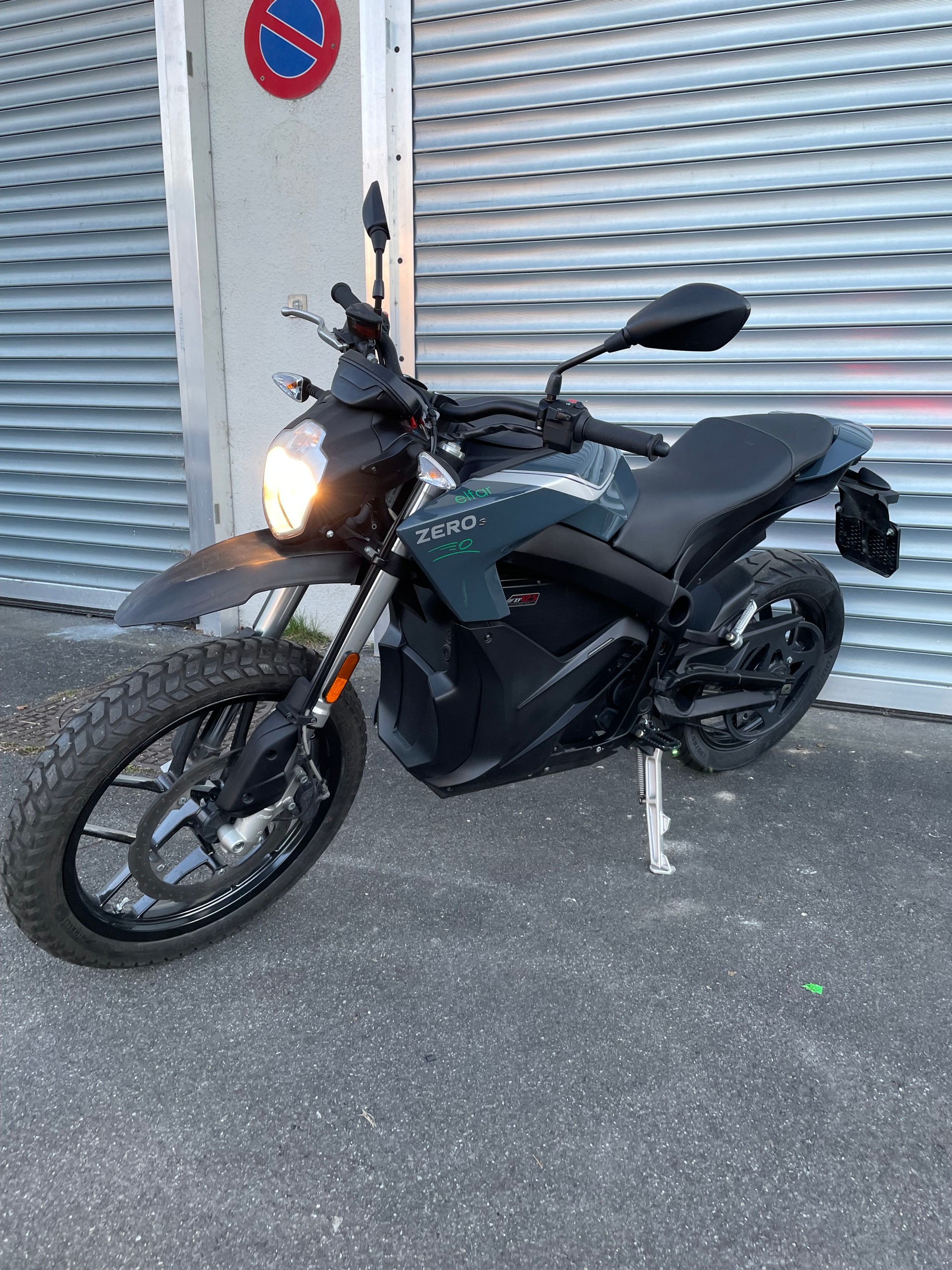 ZERO DS-showroom-element-2