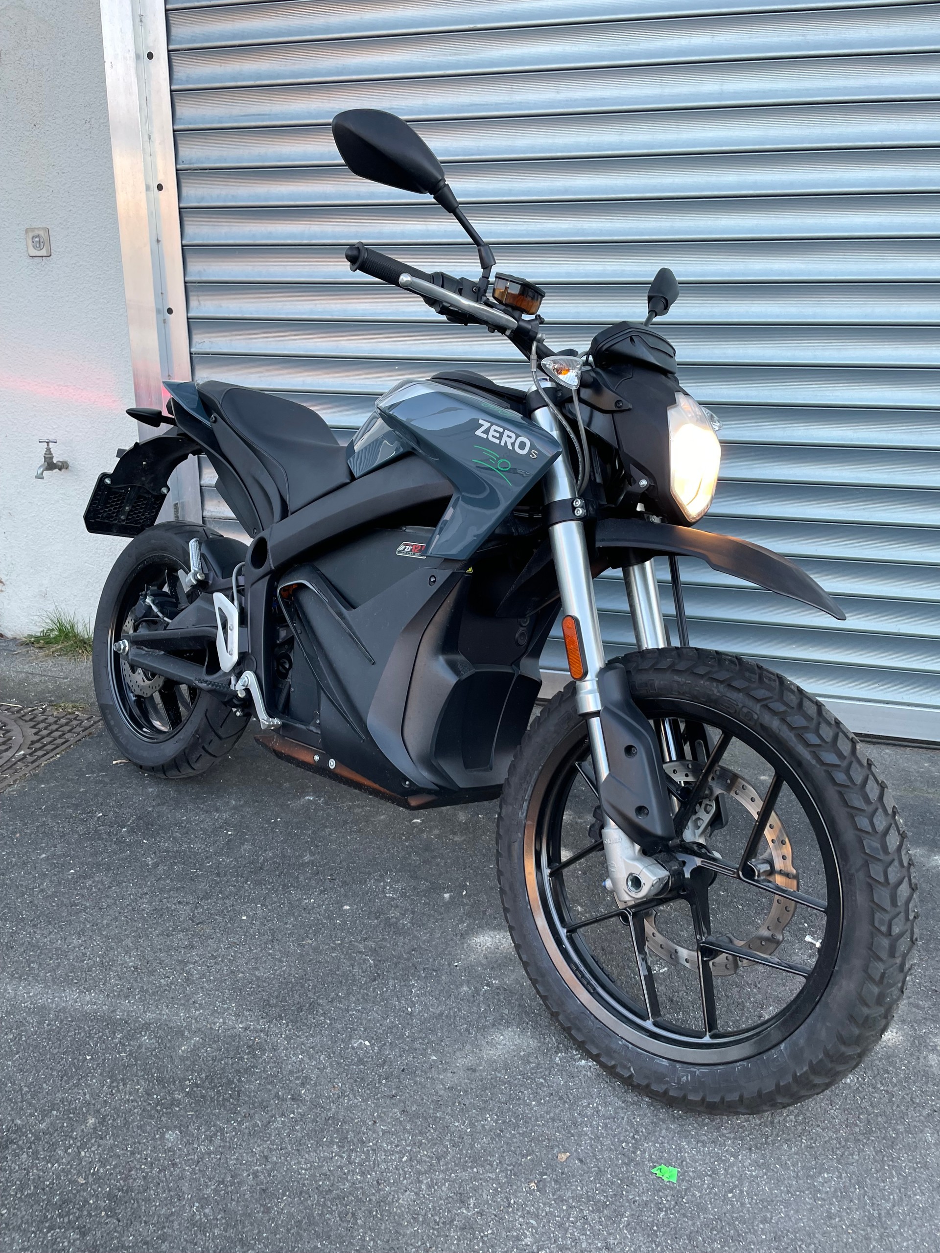 ZERO DS-showroom-element-3