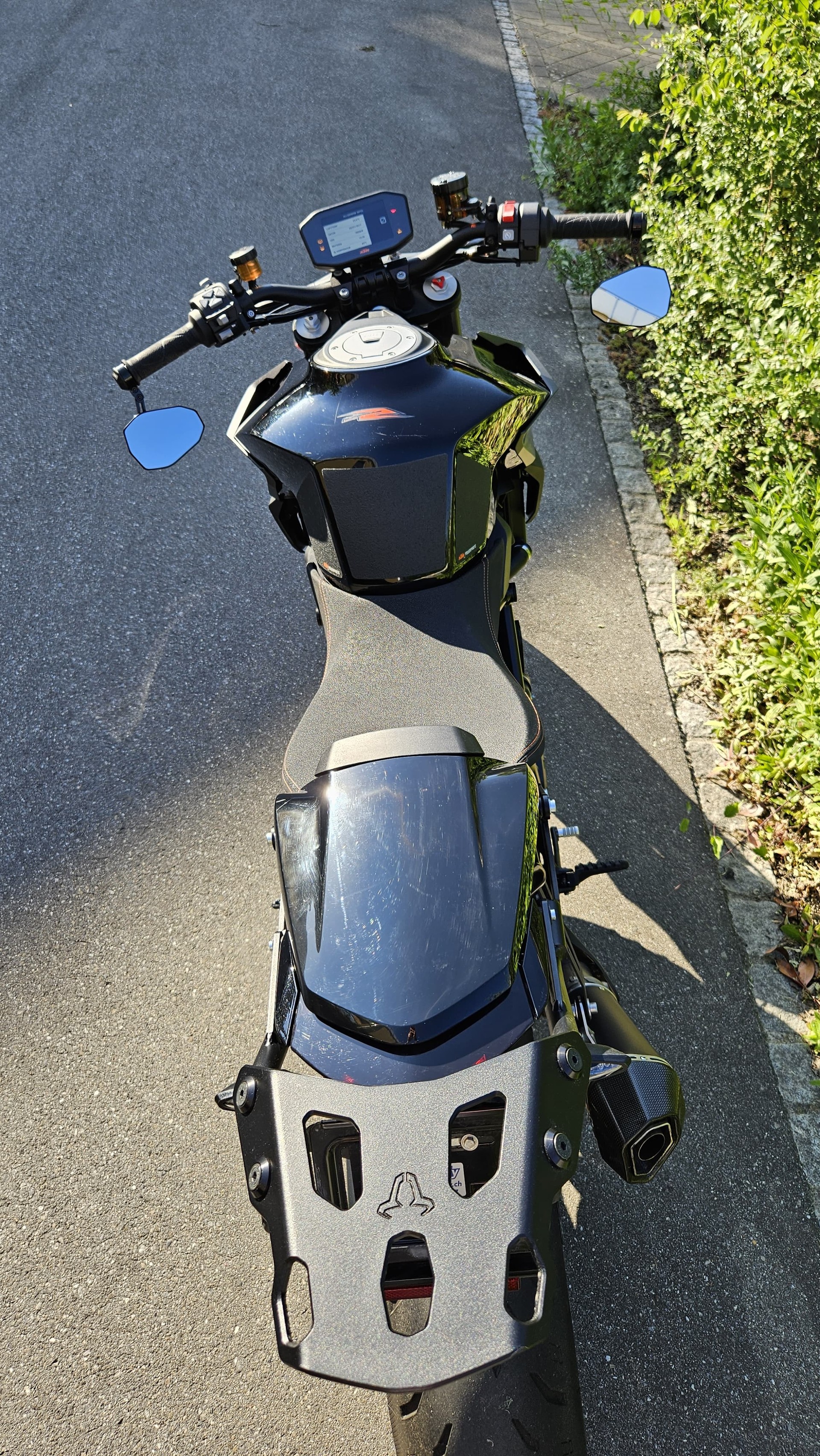 KTM 1290 Super Duke R-image-5