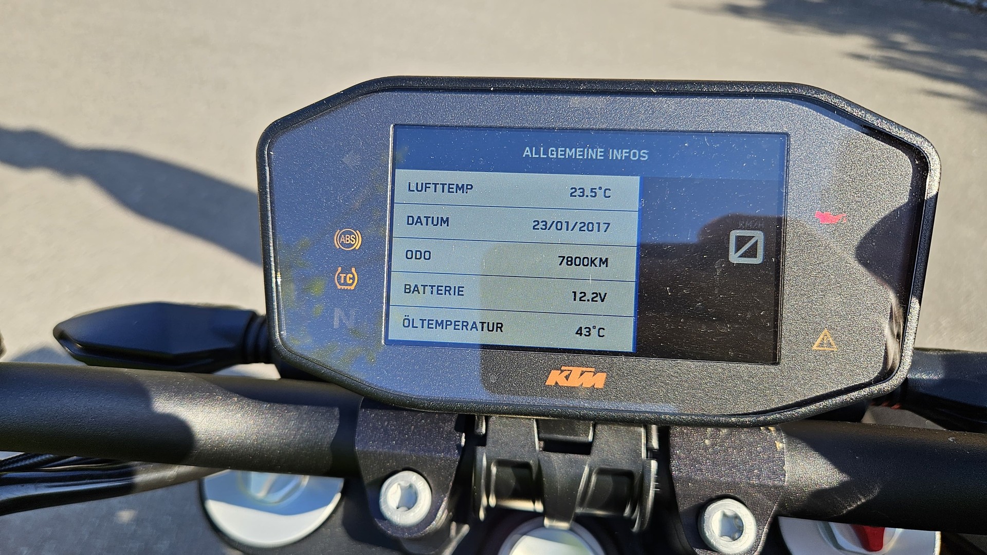 KTM 1290 Super Duke R-image-13