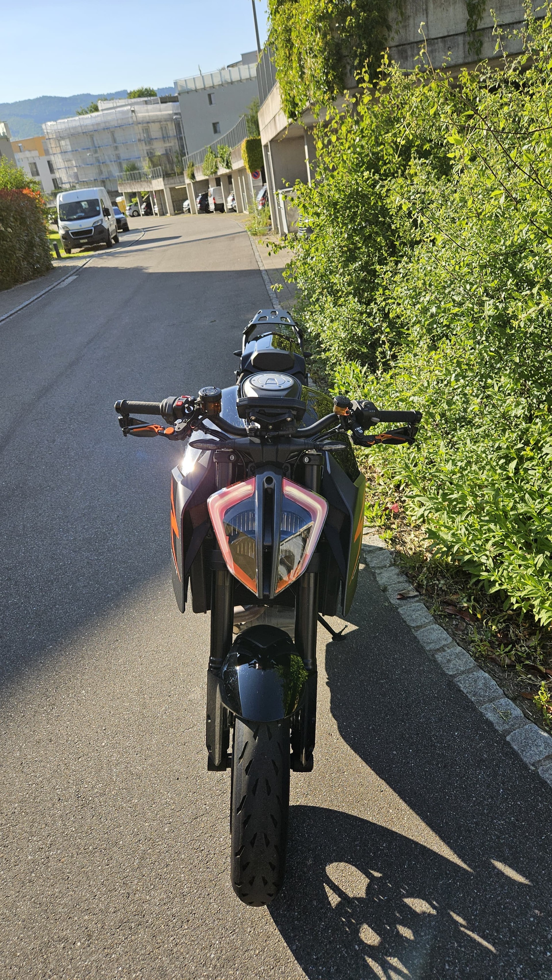 KTM 1290 Super Duke R-image-4