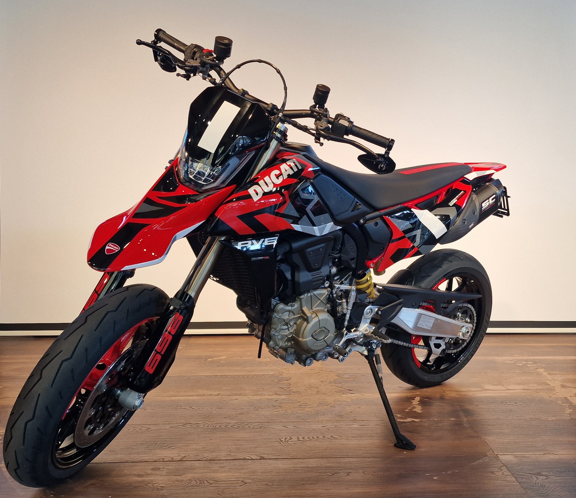 DUCATI Hypermotard 698 Mono RVE