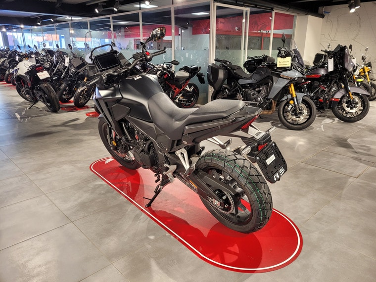 HONDA CB 500 X-showroom-element-3