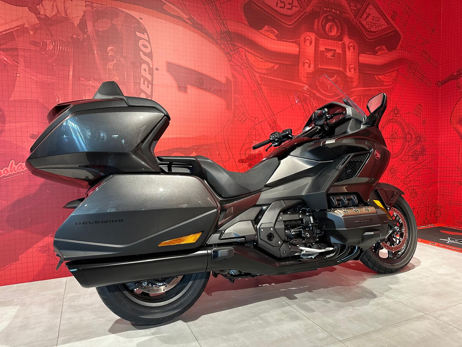 HONDA GL 1800 Goldwing-showroom-element-2