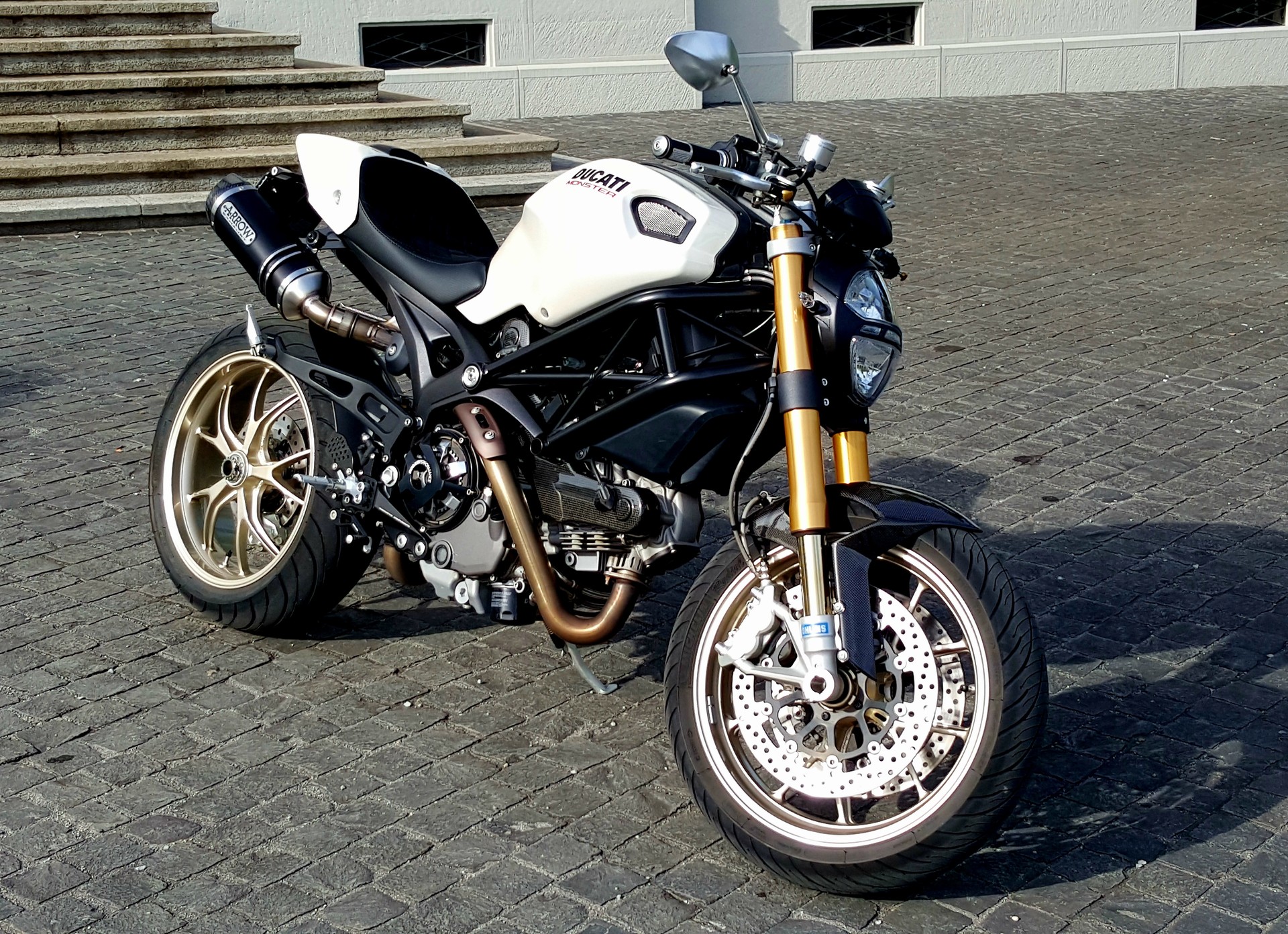 DUCATI Monster 1100 ABS