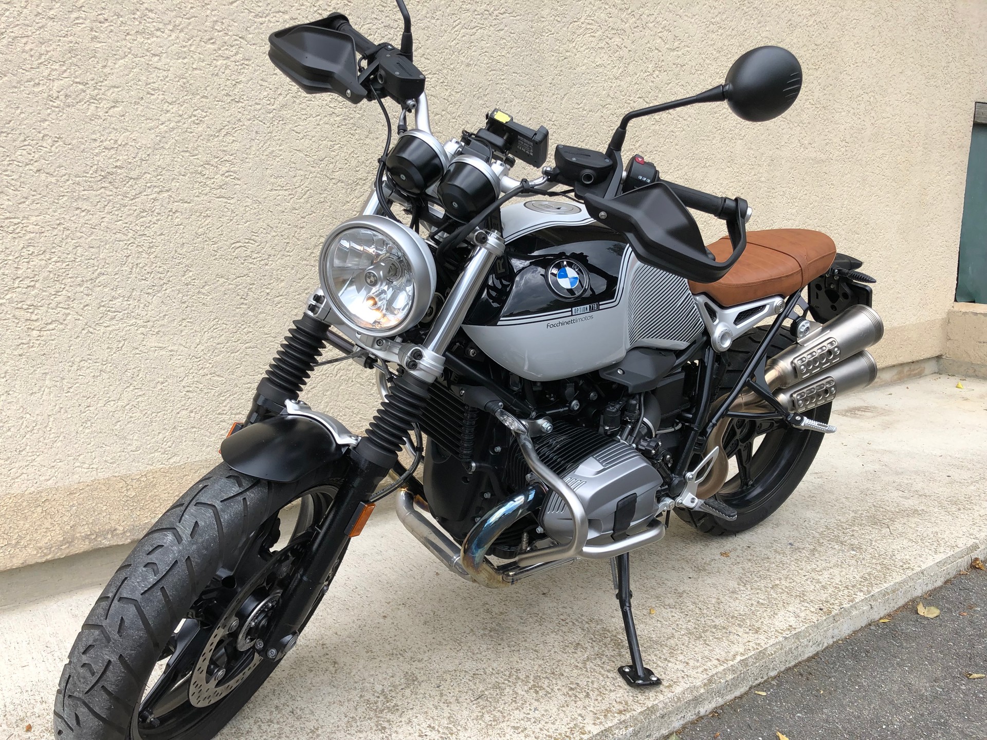 BMW R nineT Scrambler ABS-image-2