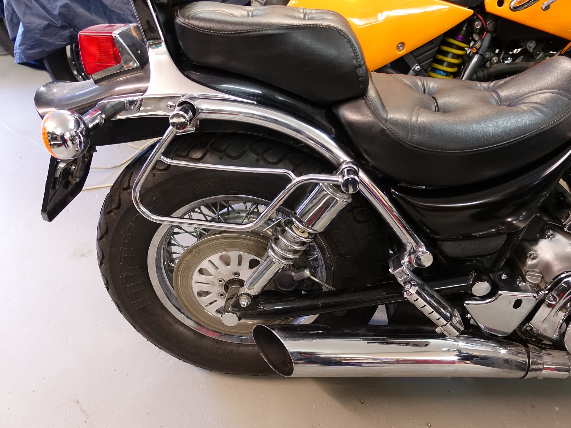 SUZUKI Intruder-image-6
